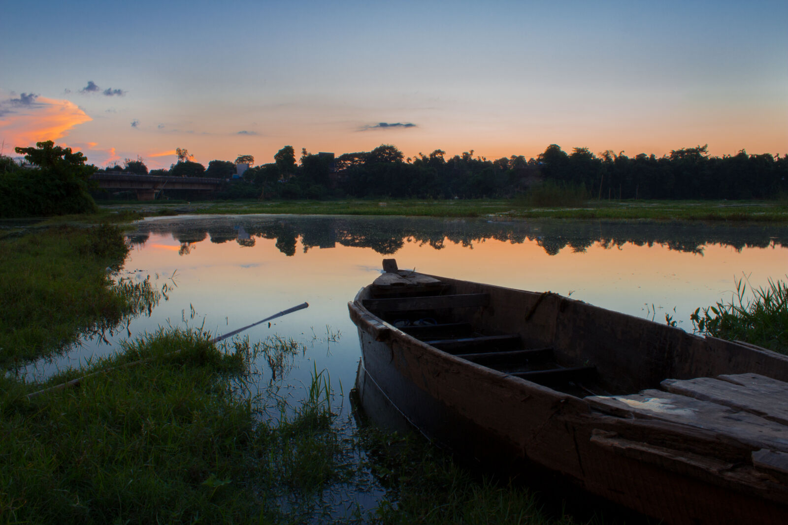 Canon EOS 700D (EOS Rebel T5i / EOS Kiss X7i) sample photo. Boat, evening, sky, landscape photography