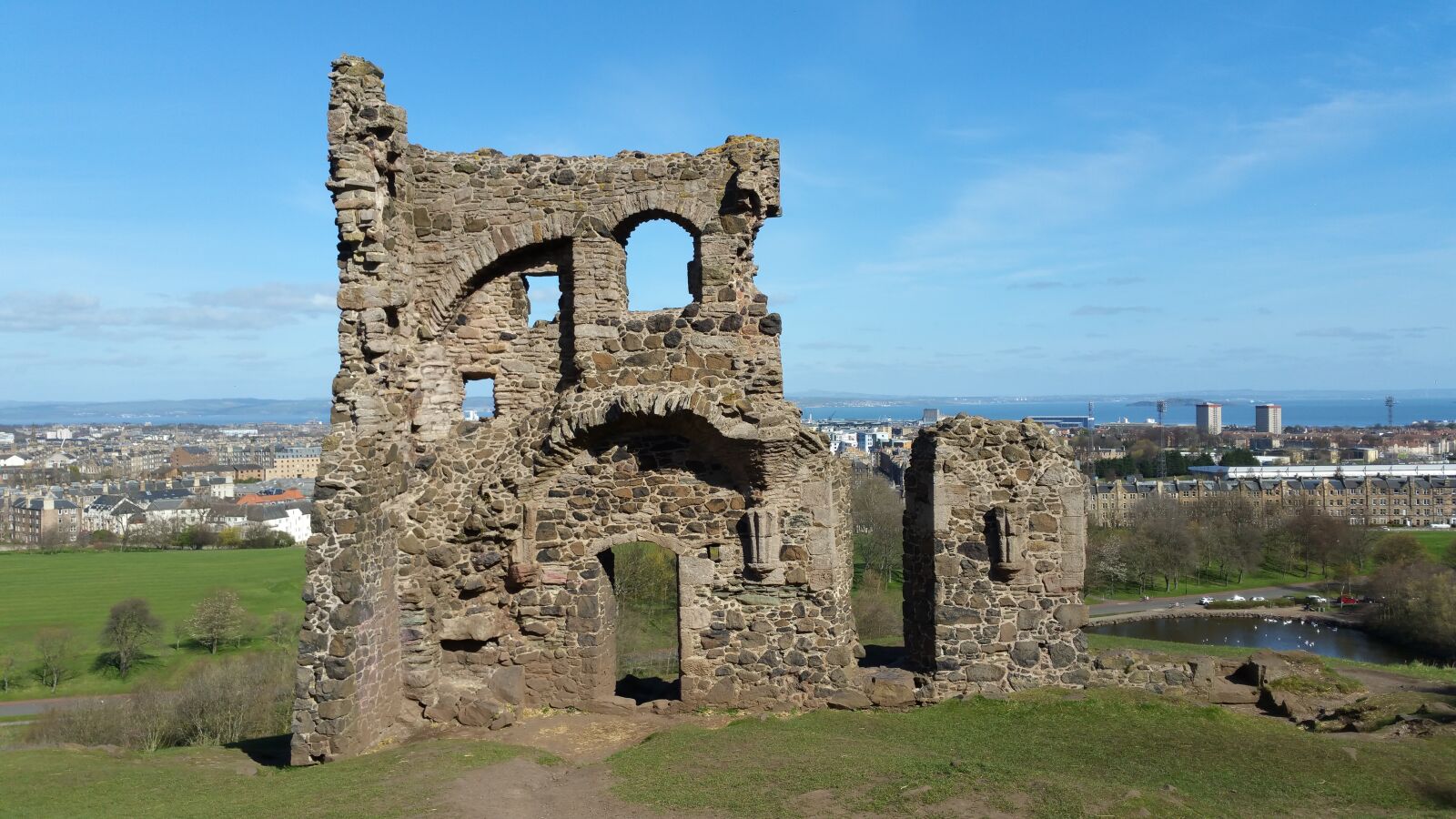 Samsung Galaxy Note4 sample photo. Ruin, scotland, castle photography