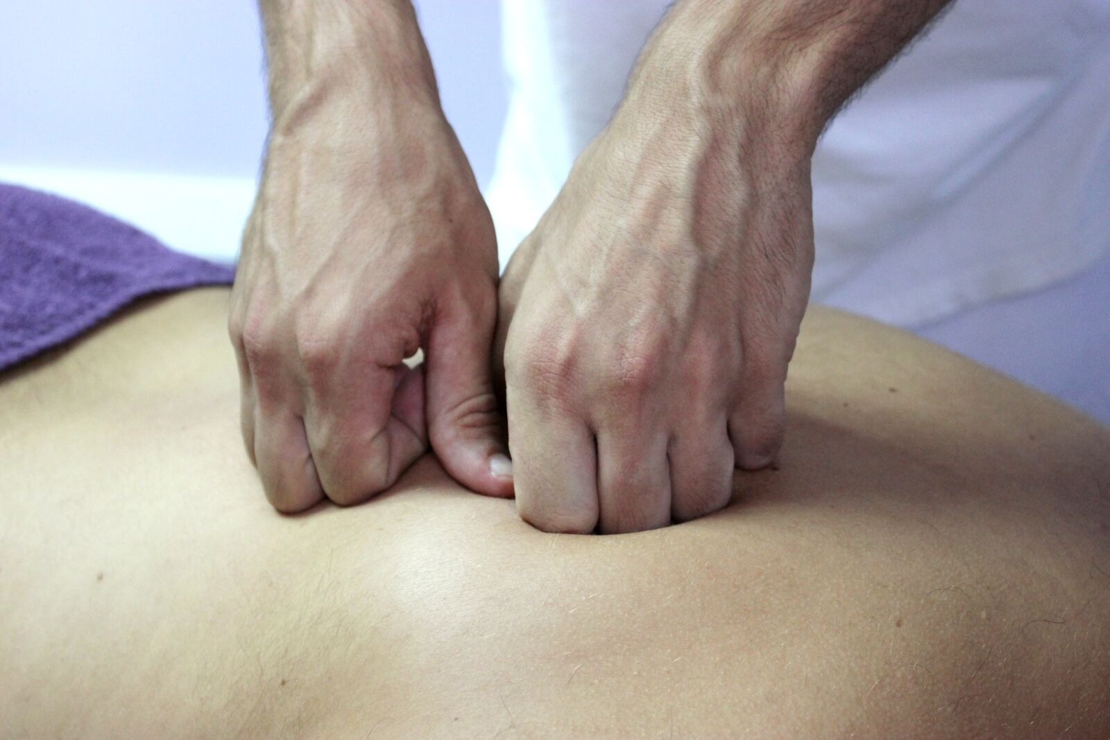Canon EOS 550D (EOS Rebel T2i / EOS Kiss X4) sample photo. Wellness, osteopathy, therapies photography