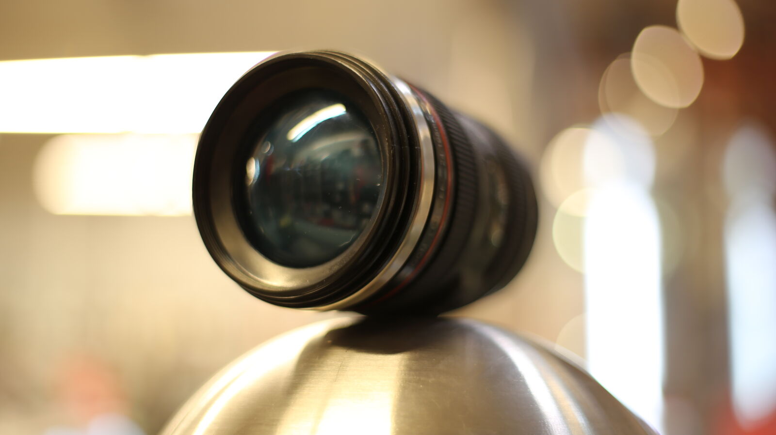 Canon EOS 6D sample photo. Yn at f 1.8 photography