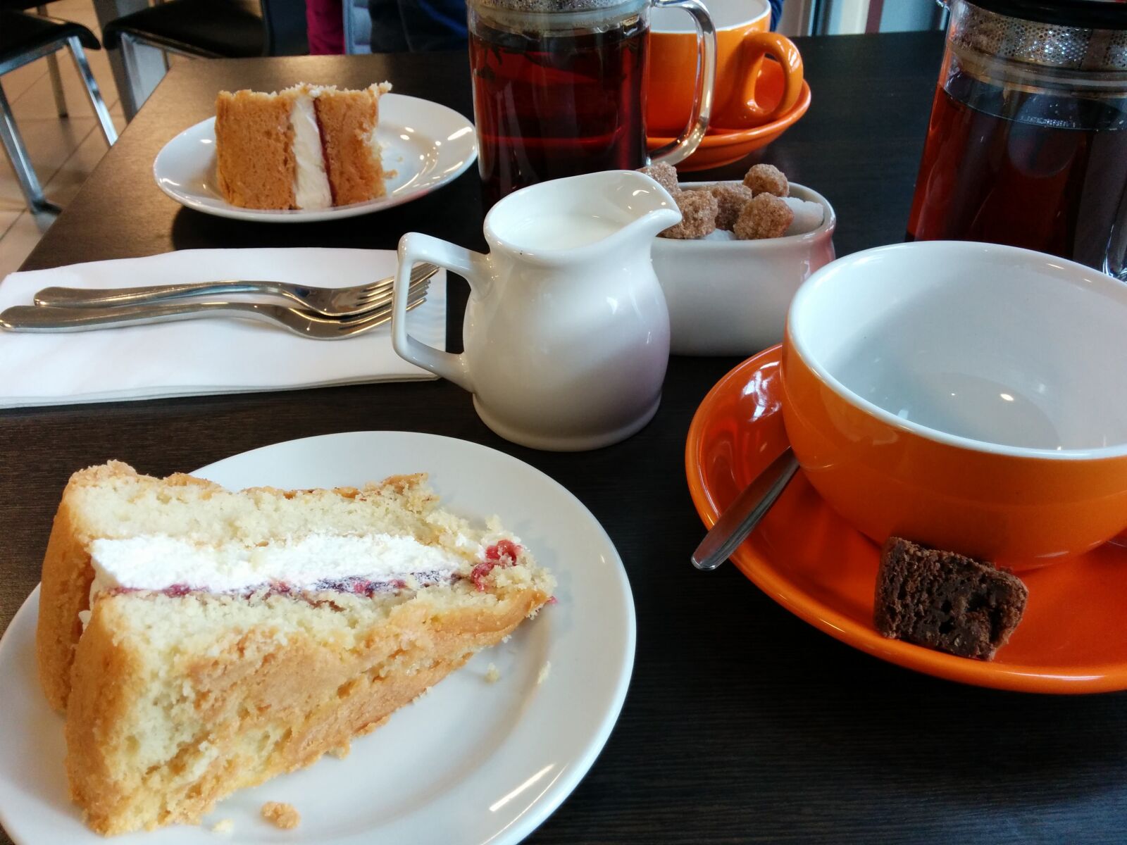 LG Nexus 5 sample photo. Cake, tea, food photography