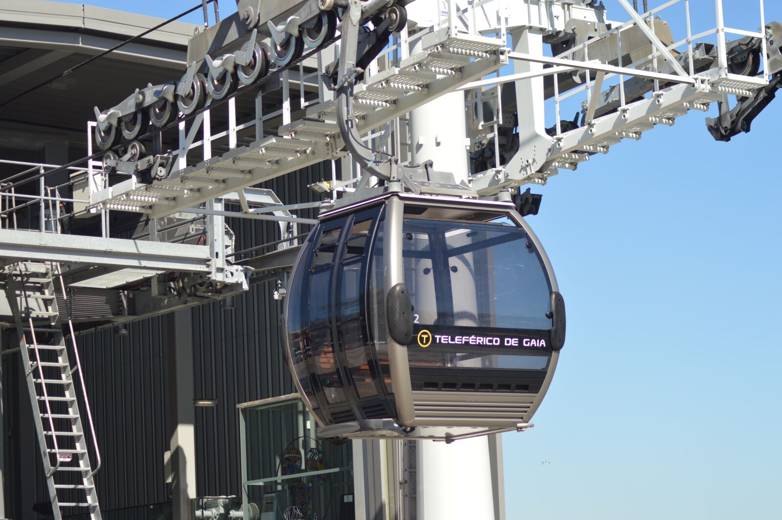 Nikon D3200 sample photo. Cabin, cable car, transport photography