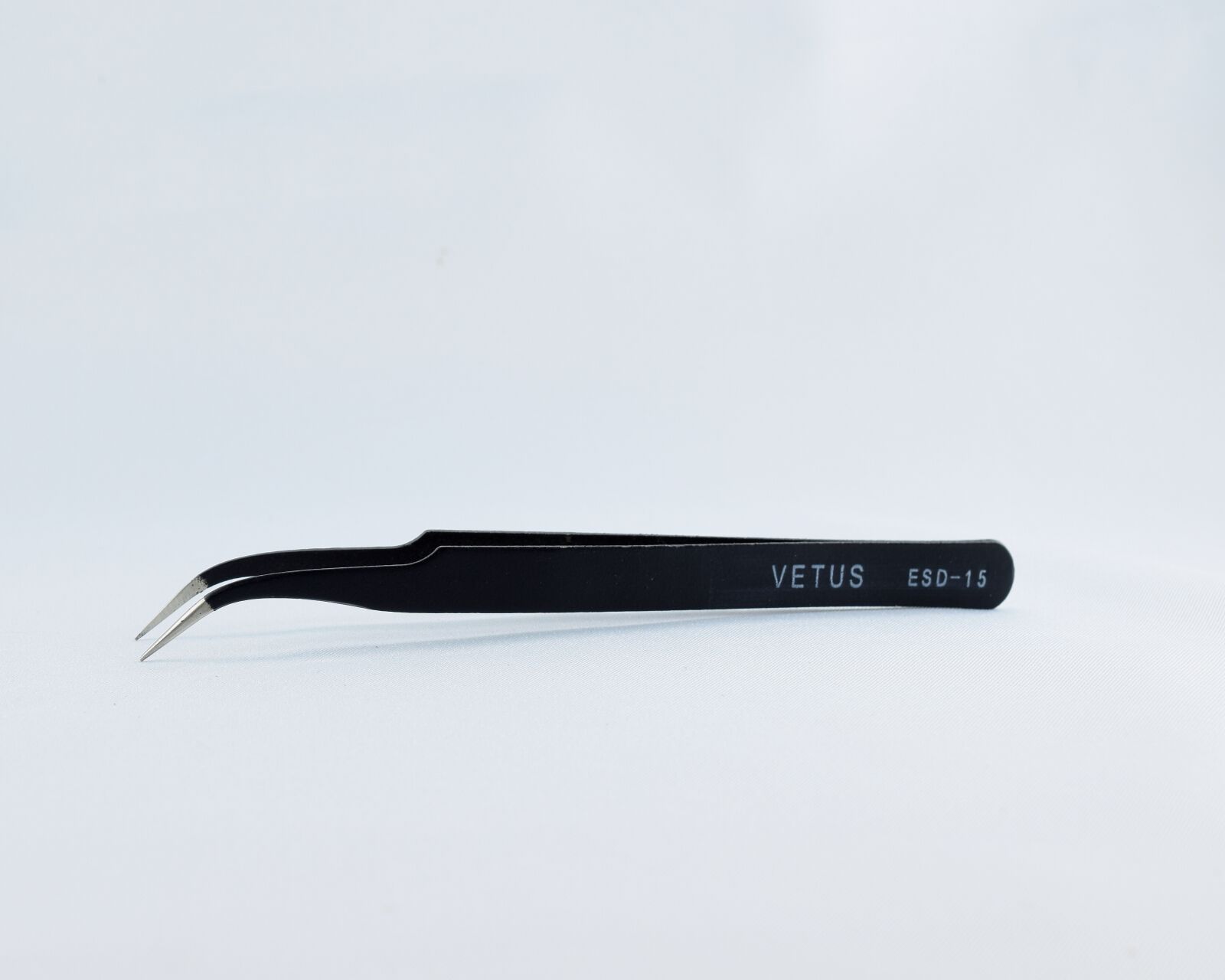 Nikon D5300 sample photo. Tweezers, pliers, medical instruments photography