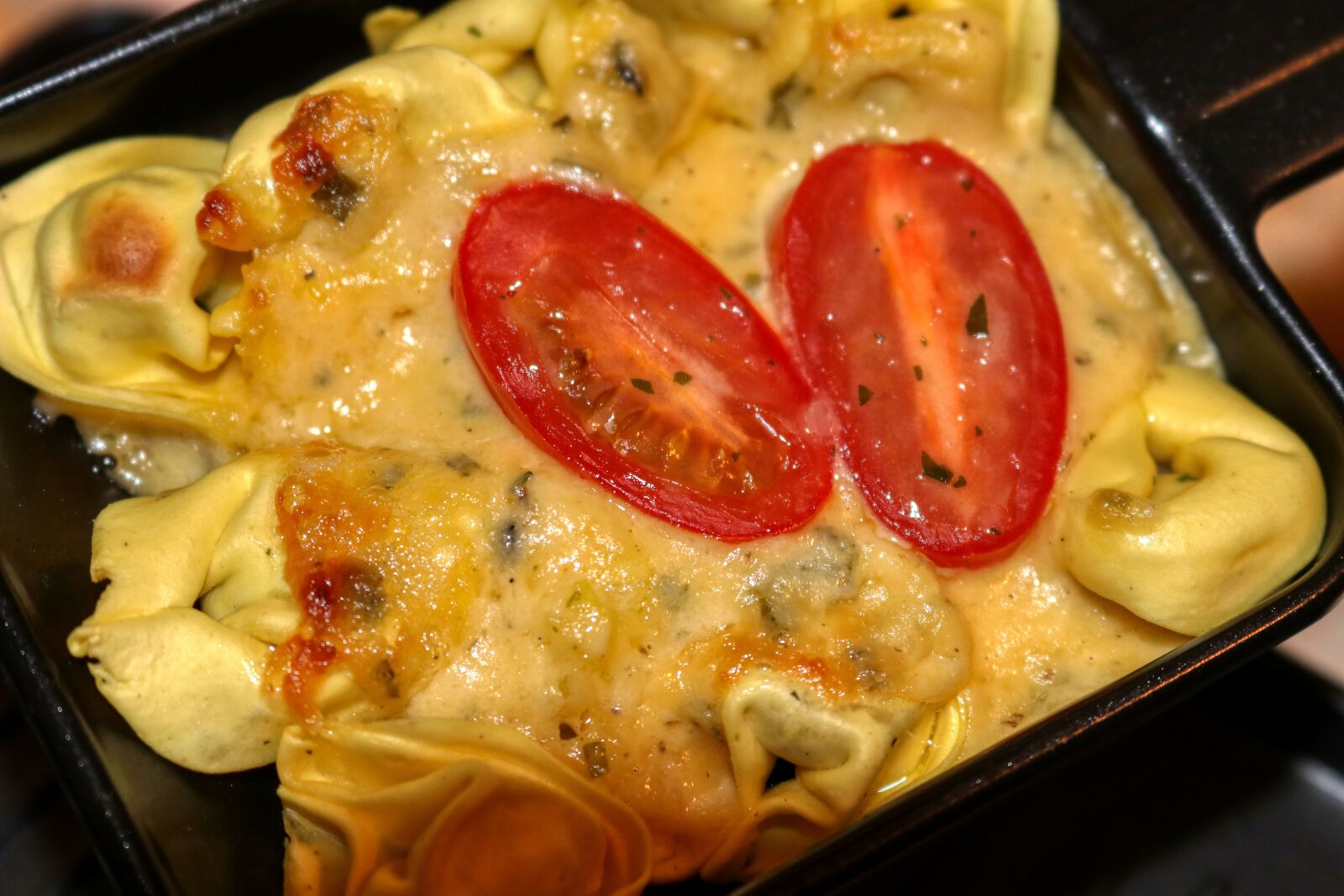 Canon EOS 80D sample photo. Tomato, raclette, tortelini photography