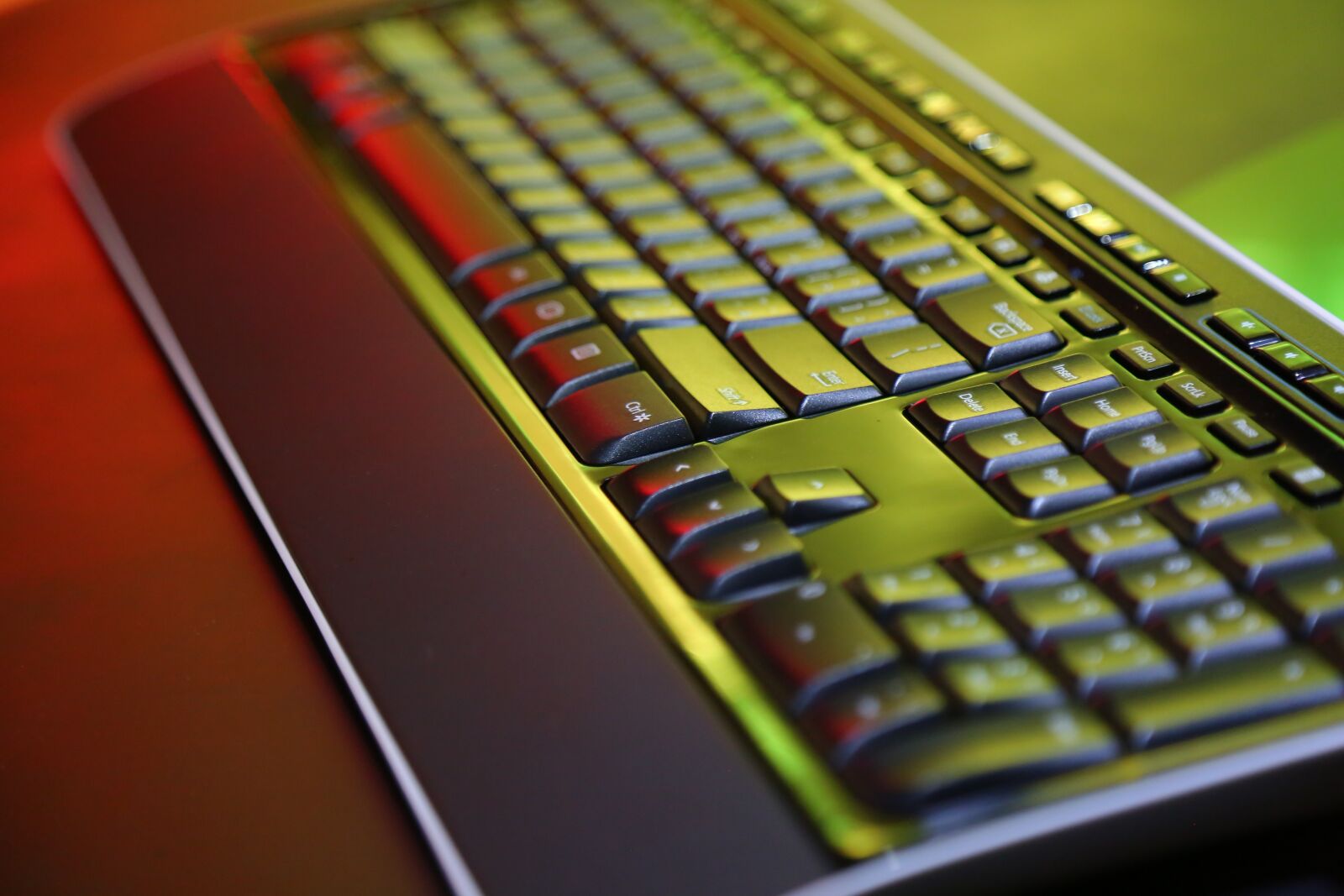 Canon EOS 5D Mark III sample photo. Black color computer keyboard photography
