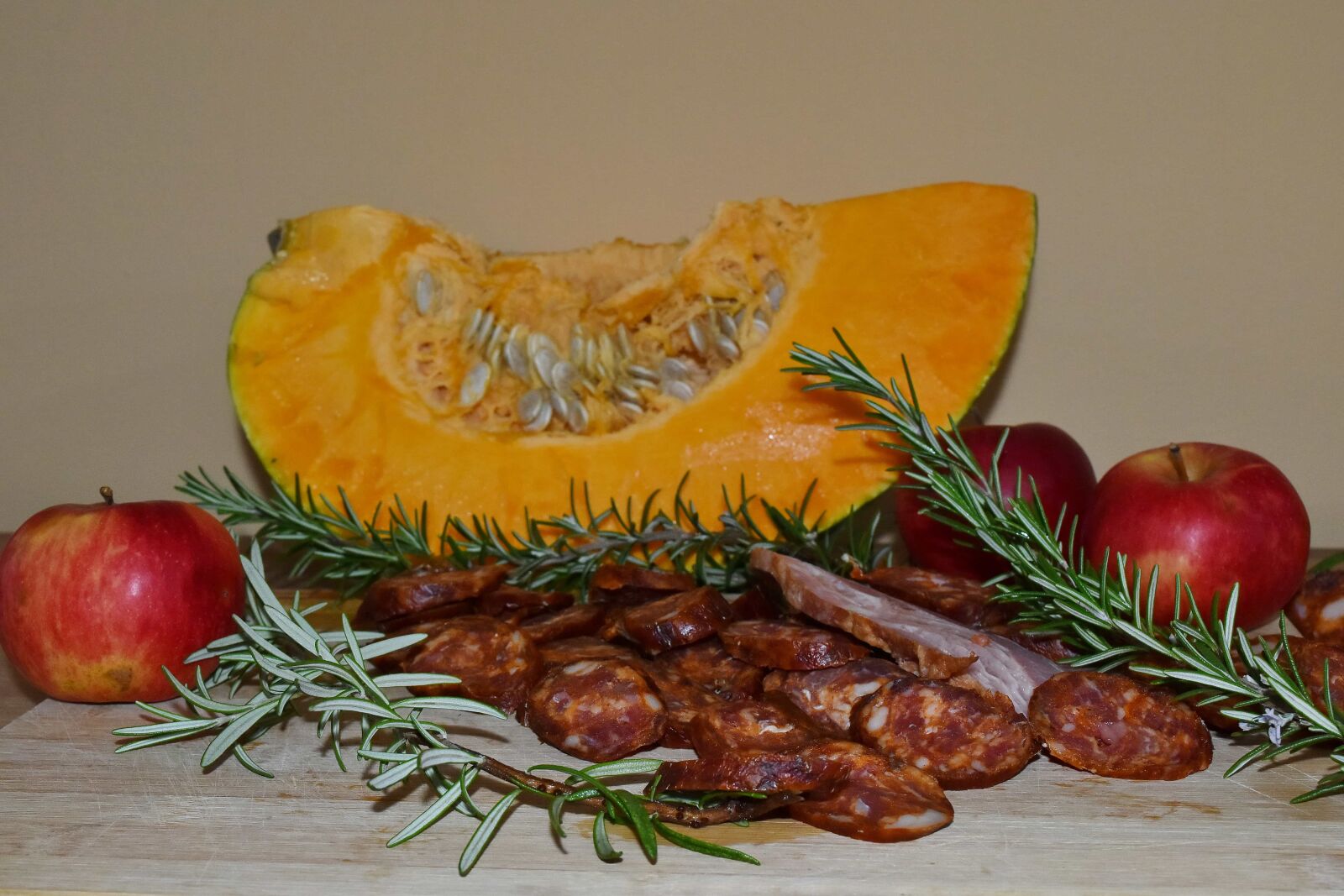 Nikon D5500 sample photo. Apples, beef, culinary, kitchen photography