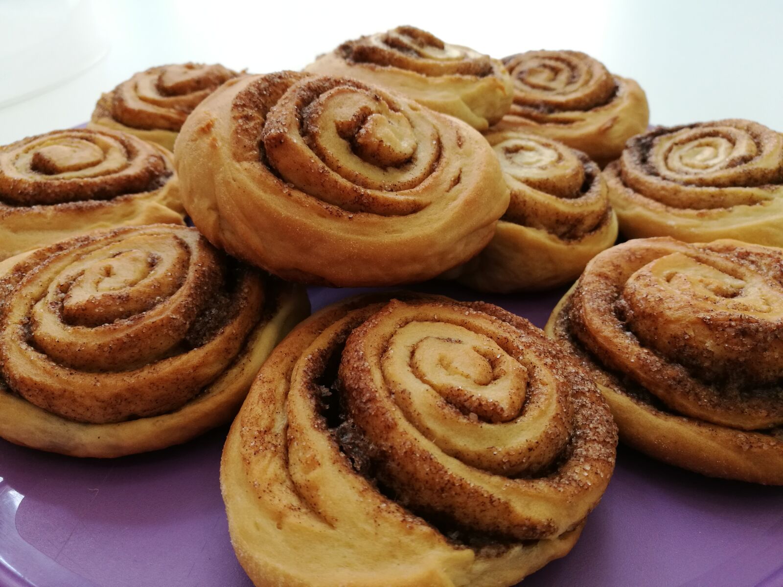 HUAWEI P9 sample photo. Cinnamon rolls, cinnamon, delicious photography