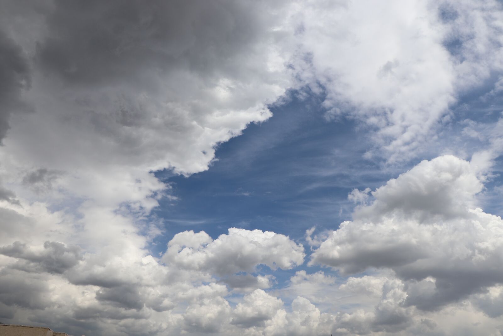 Canon EF-S 18-135mm F3.5-5.6 IS USM sample photo. Sky, cloud, beautiful photography