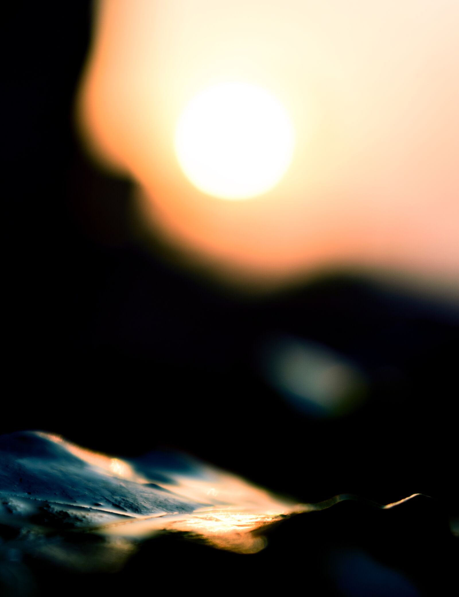 Nikon D3400 sample photo. Sunset, blur background, reflection photography