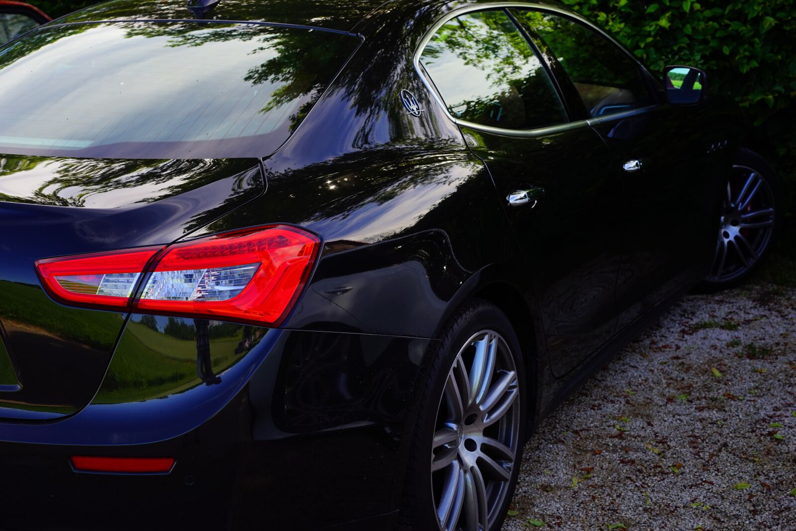 Sony a7 + Sony Sonnar T* FE 55mm F1.8 ZA sample photo. Auto, maserati, vehicle photography