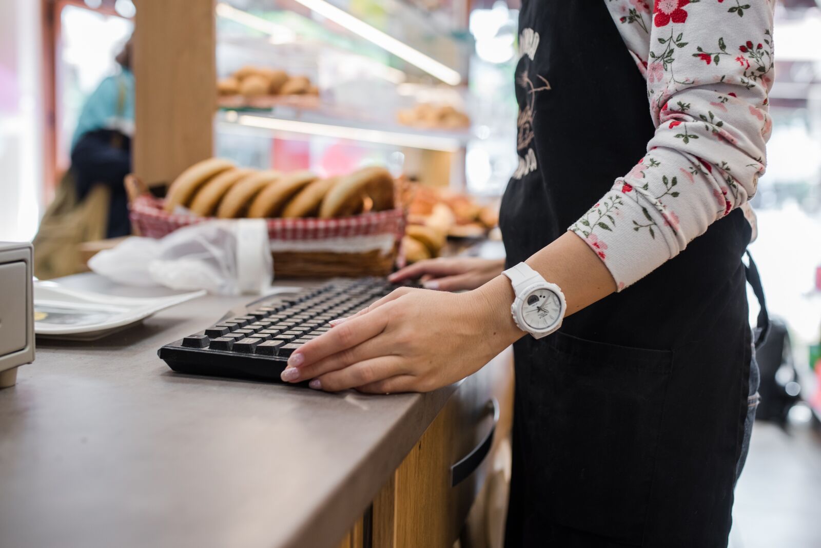 Nikon D750 sample photo. Girl, cooking, baking photography