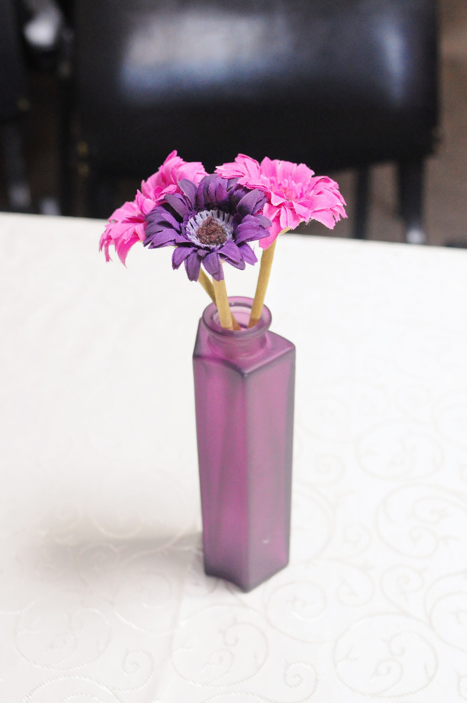 Nikon D5000 sample photo. Vase, artificial, flower photography