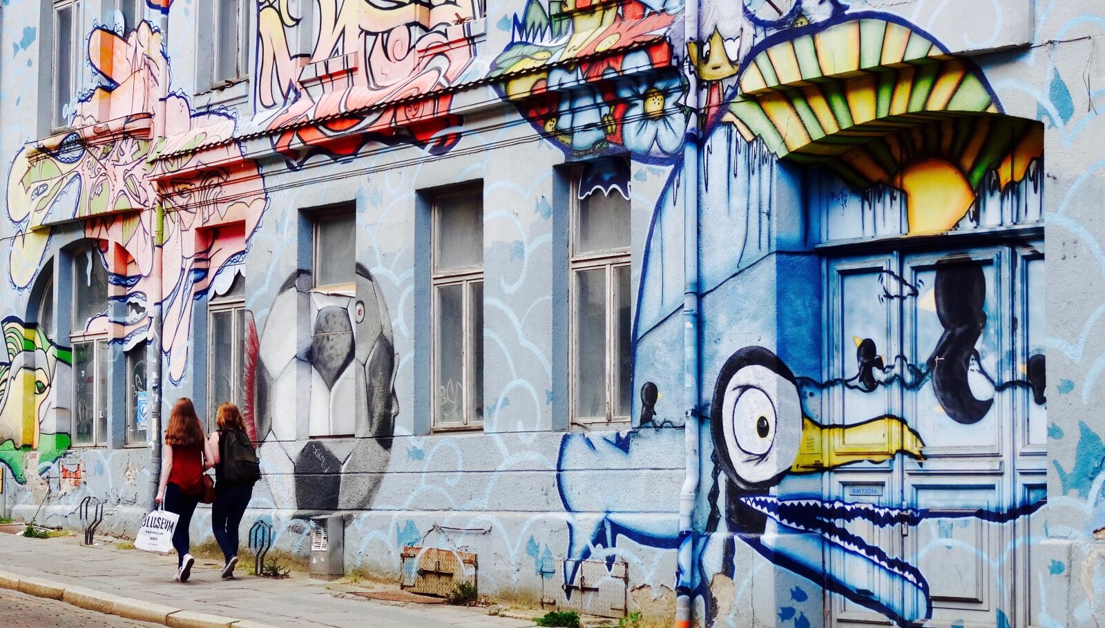 Sony DSC-HX50 sample photo. Grafitti, mural, wall grafitti photography