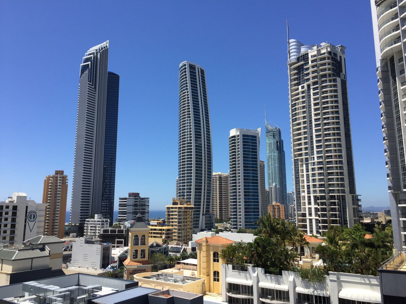 iPhone 6 Plus back camera 4.15mm f/2.2 sample photo. Surfers paradise, skyline, gold photography