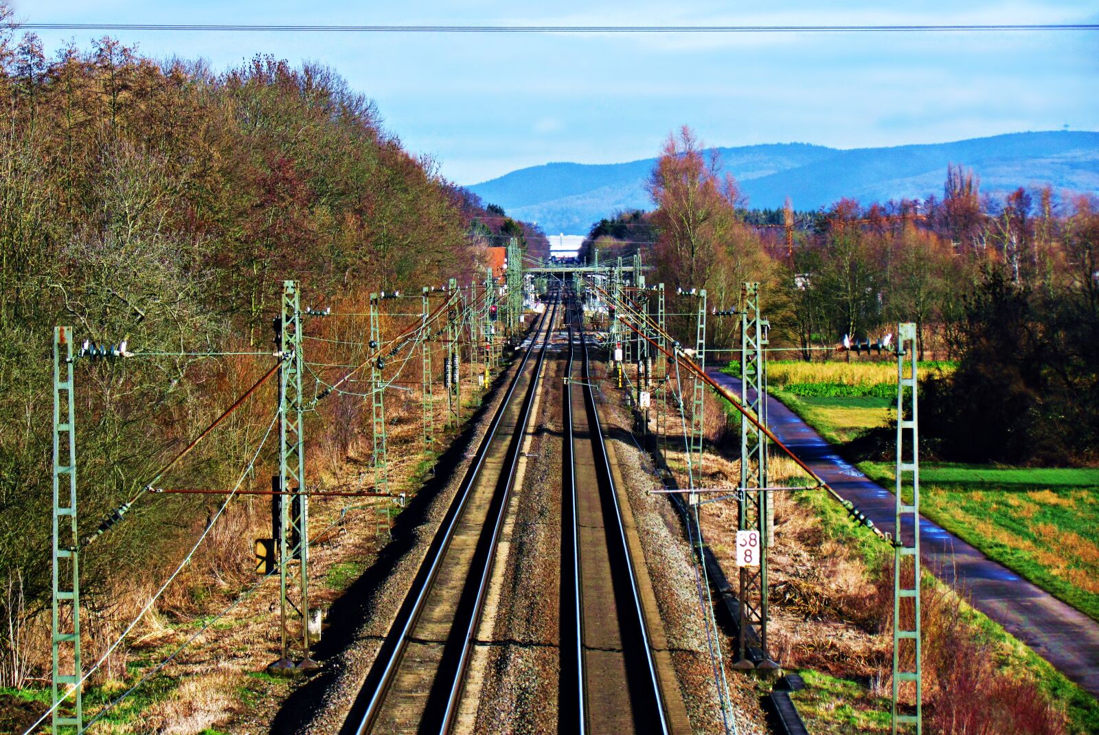 Canon PowerShot SX30 IS sample photo. Tracks, rails, landscape photography