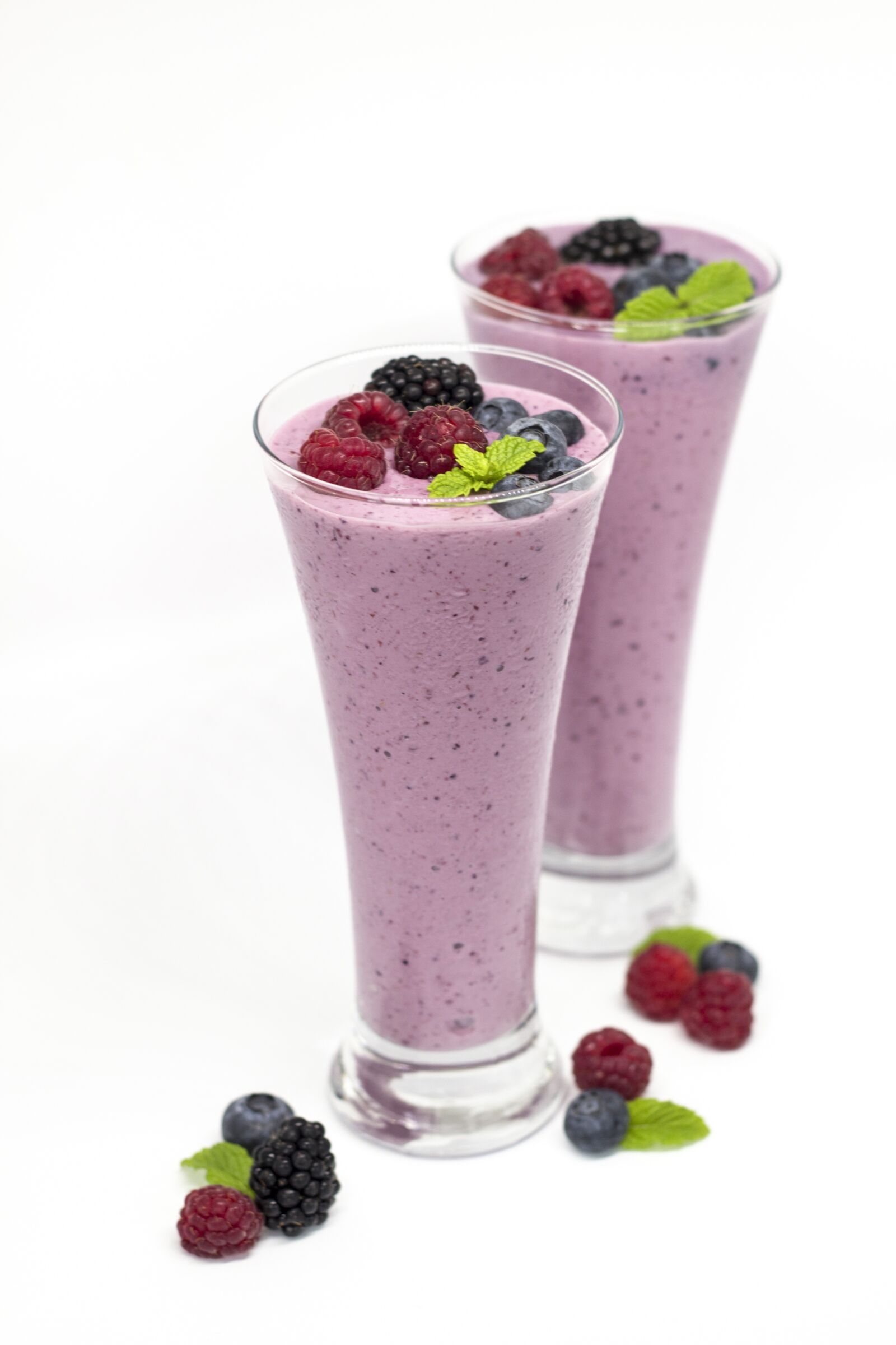 Canon EOS 600D (Rebel EOS T3i / EOS Kiss X5) + Canon EF 50mm F1.8 II sample photo. Smoothie, milkshake, mixed photography