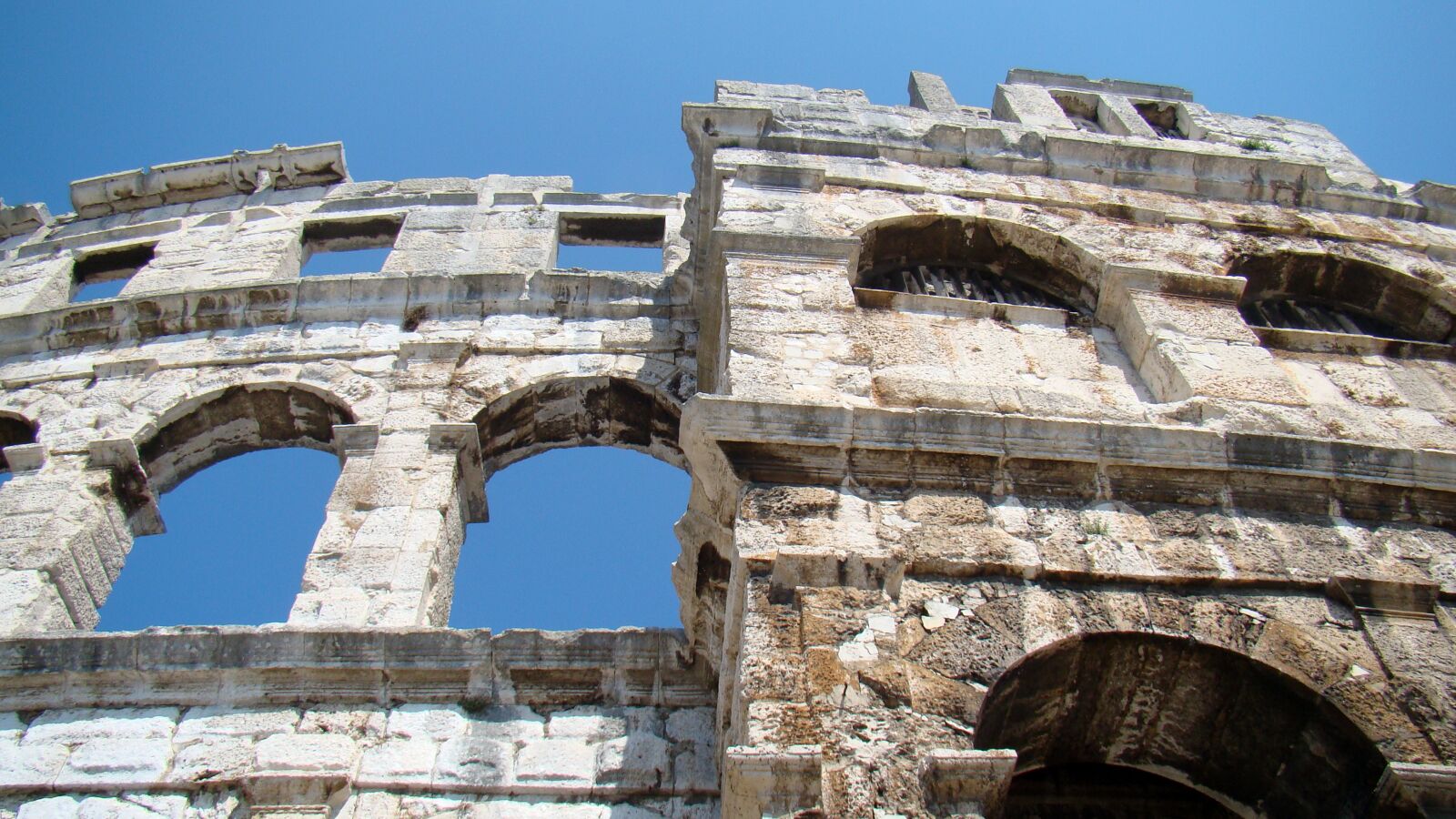 Sony Cyber-shot DSC-H50 sample photo. Arena, the amphitheater, pula photography