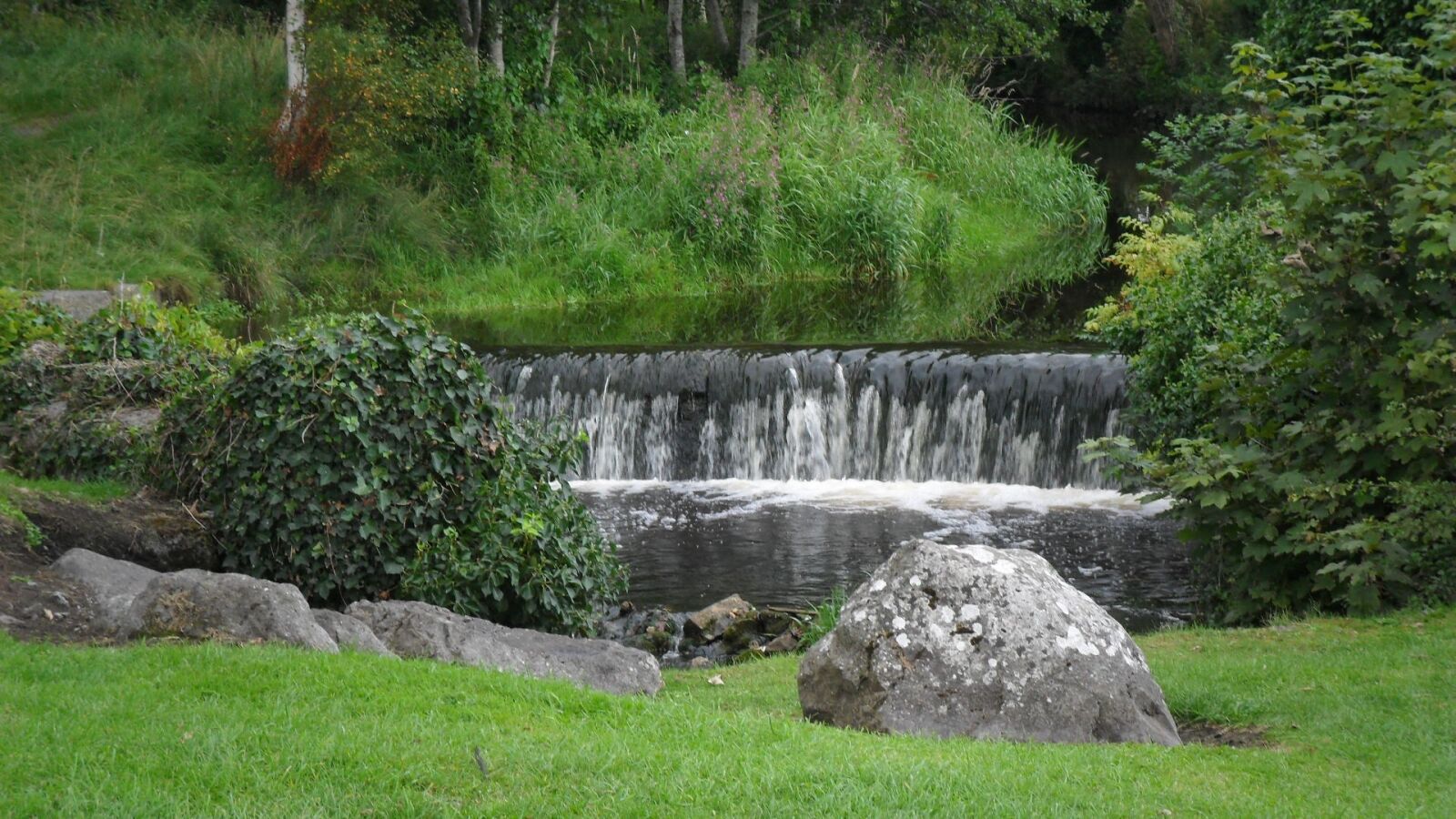 Samsung ES25, ES27 / VLUU ES25, ES27 /  SL45 sample photo. Waterfall, water, nature photography