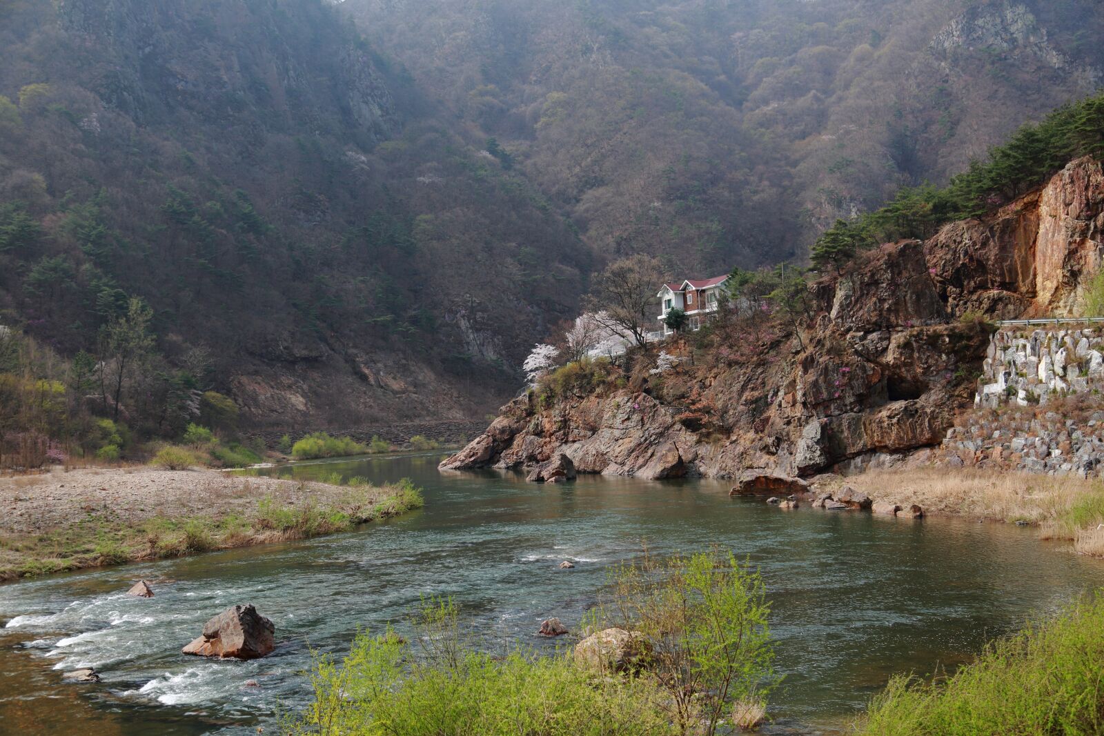 Canon EF 24-105mm F4L IS USM sample photo. November set, chungbuk, landscape photography
