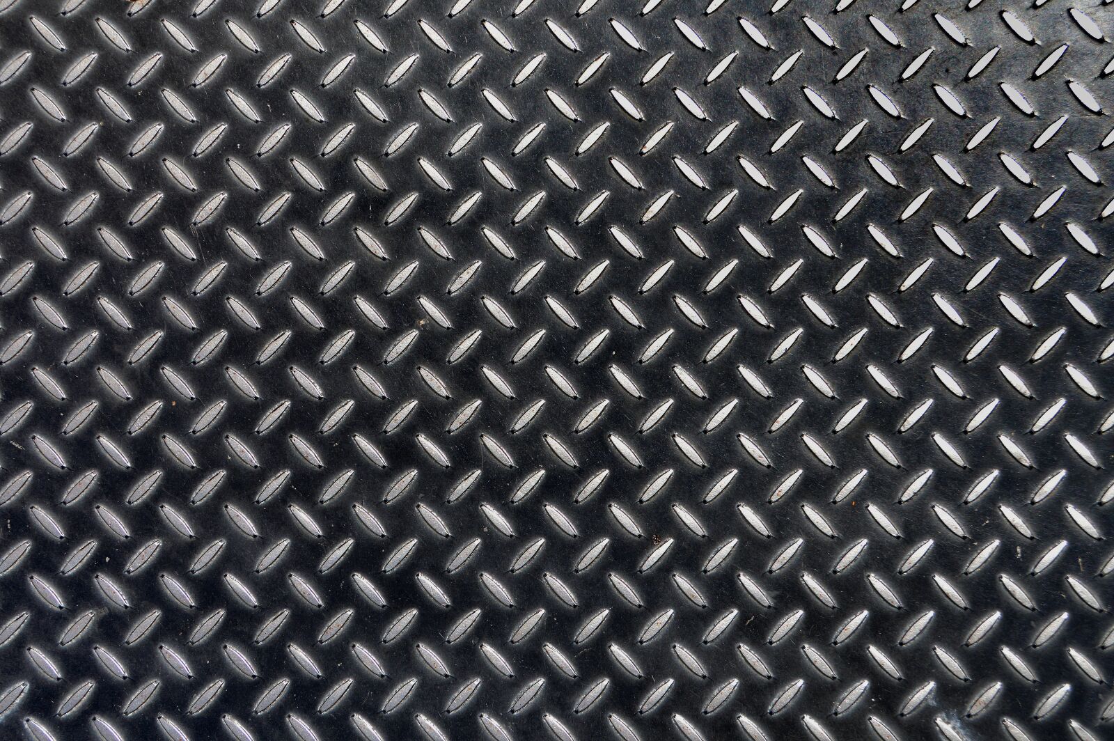 Nikon D3200 sample photo. Diamond plate, diamond, texture photography