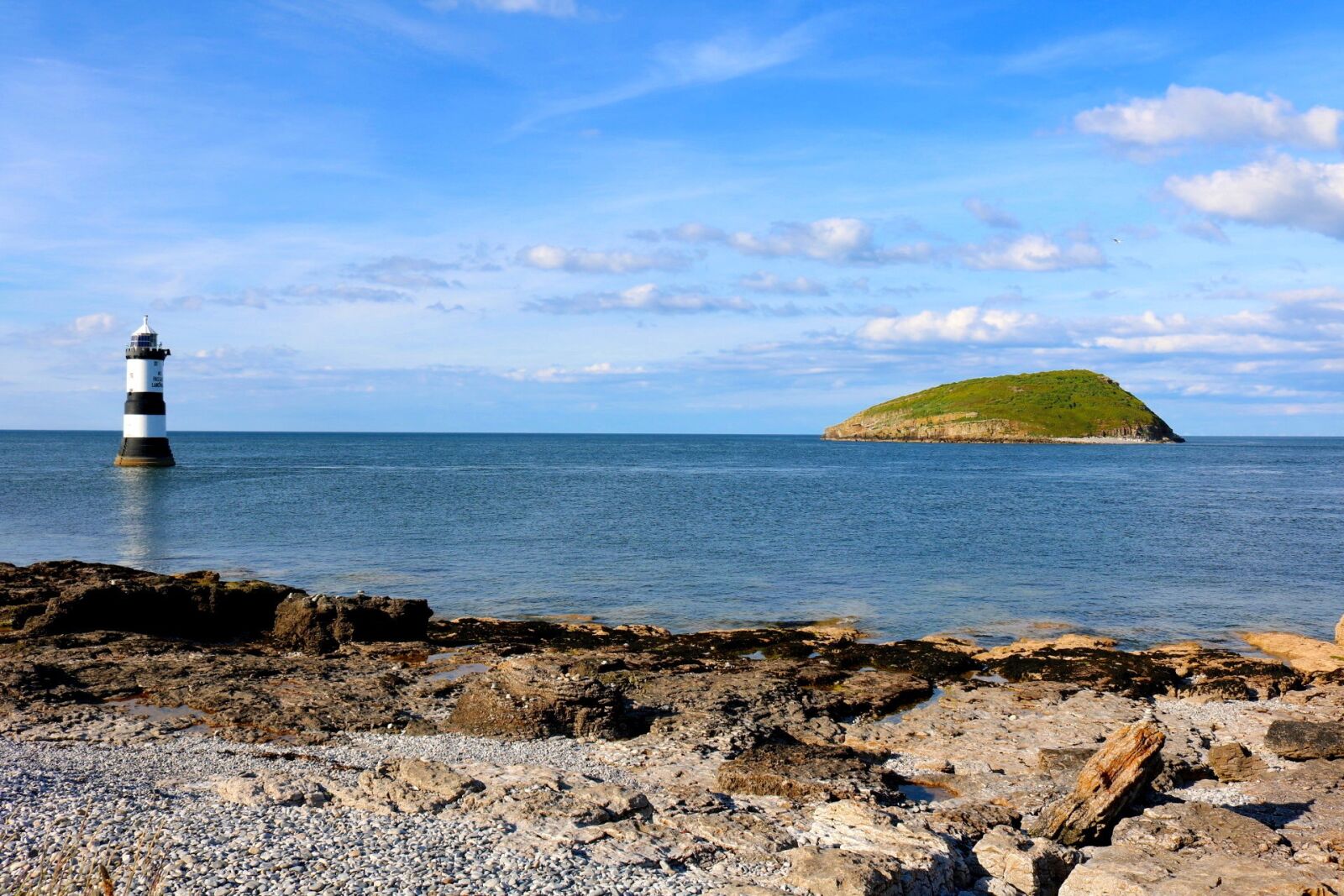 Canon EOS 750D (EOS Rebel T6i / EOS Kiss X8i) sample photo. Penmon, beach, point photography