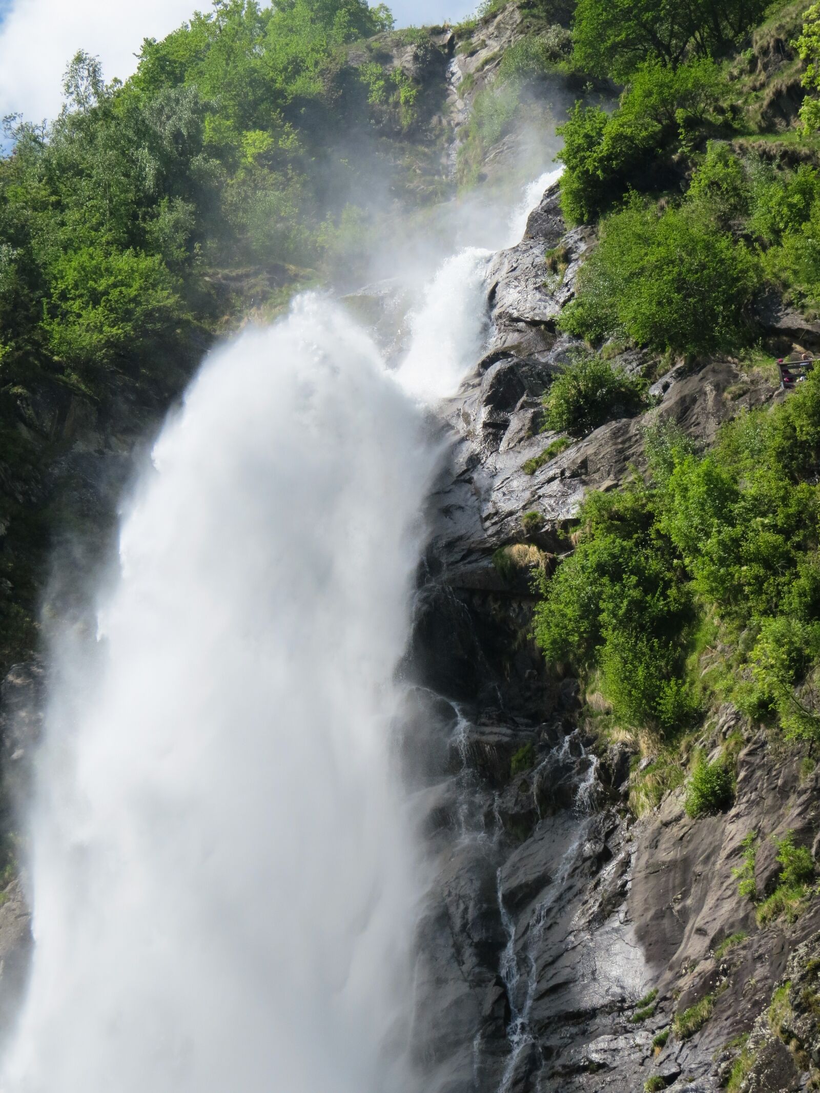Canon PowerShot SX50 HS sample photo. Waterfall, plunge, inject photography