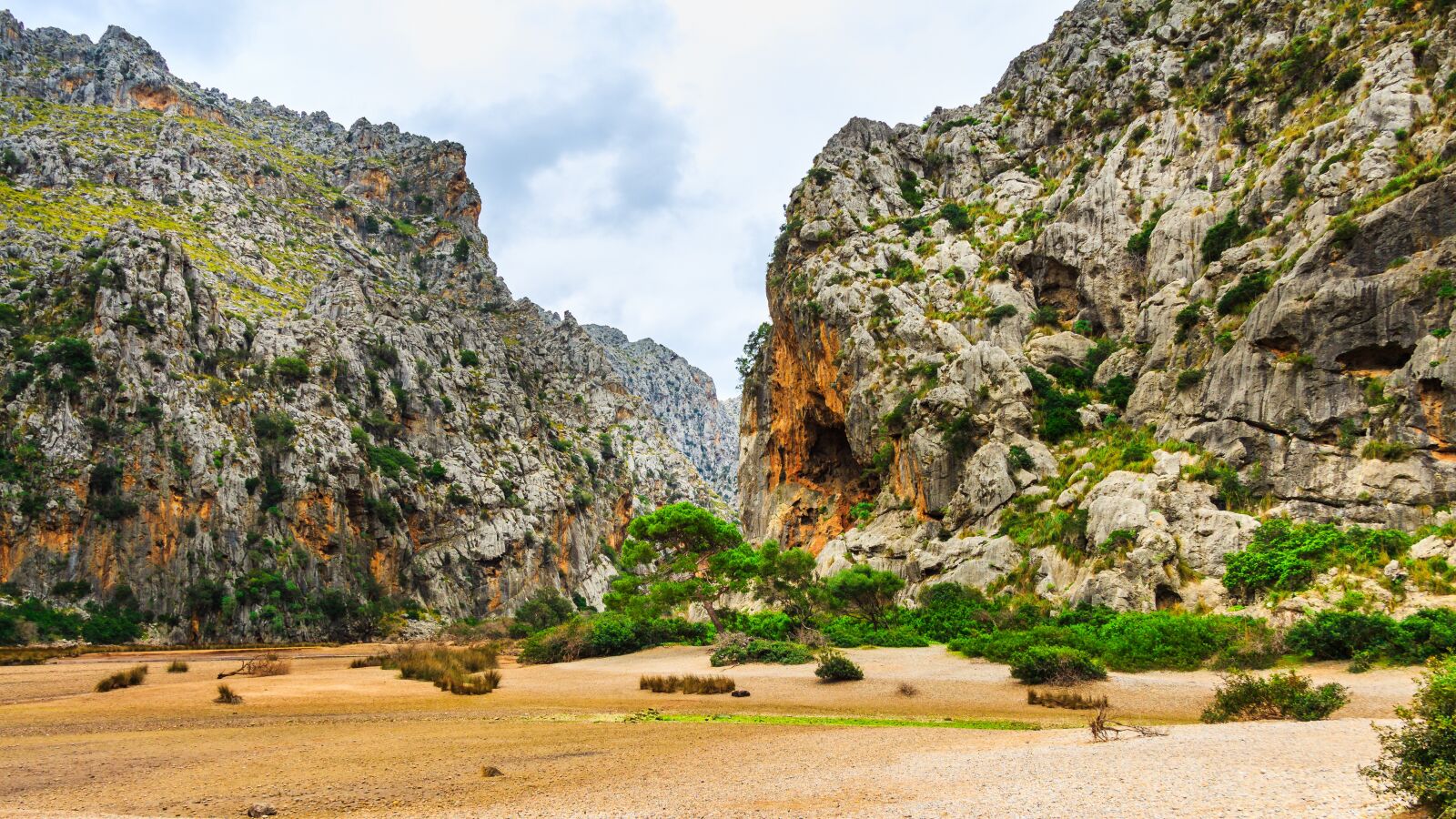 Canon EOS 650D (EOS Rebel T4i / EOS Kiss X6i) sample photo. Sa calobra, torrent pareis photography