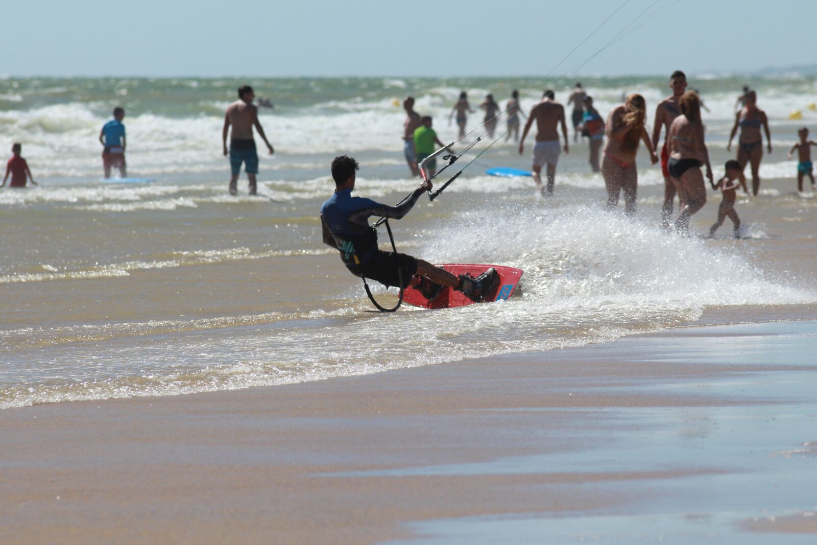Canon EOS 700D (EOS Rebel T5i / EOS Kiss X7i) sample photo. Surfer, beach, vacations photography