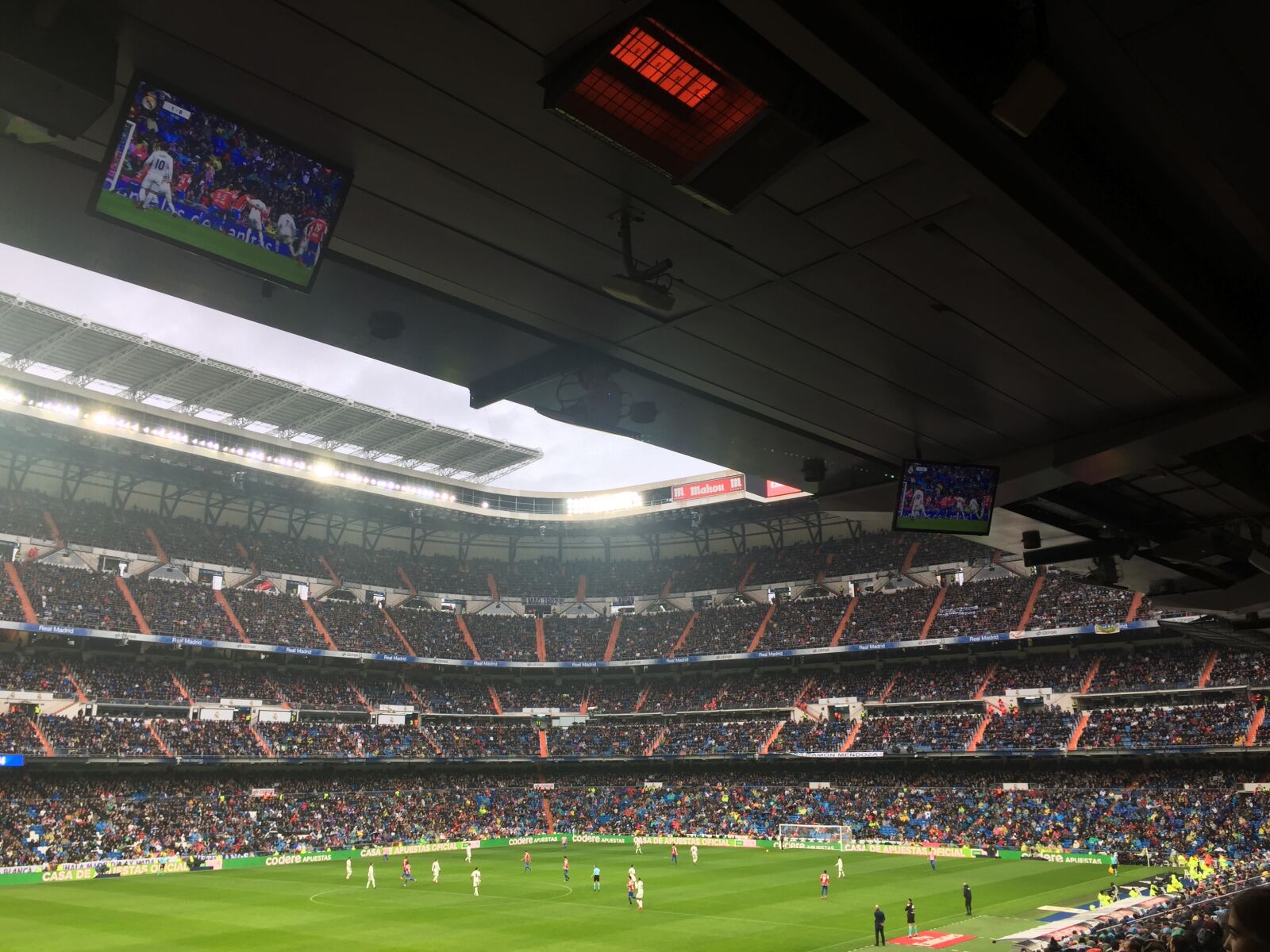 Apple iPhone 6 sample photo. Real madrid, santiago bernabeu photography
