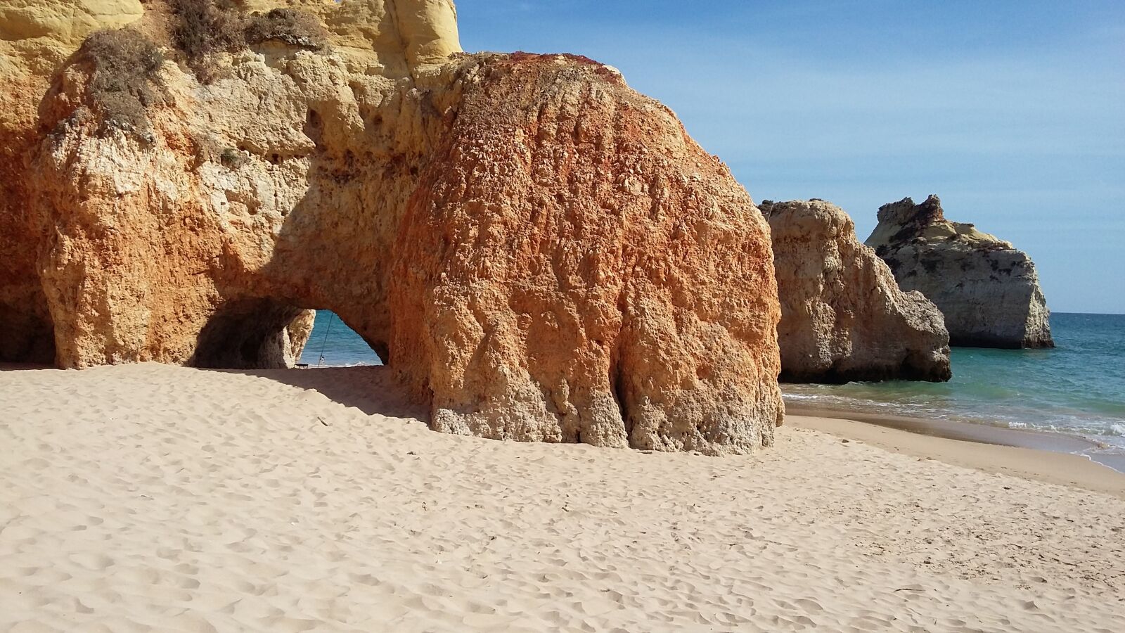 Samsung Galaxy A3 sample photo. Beach, beira mar, algarve photography