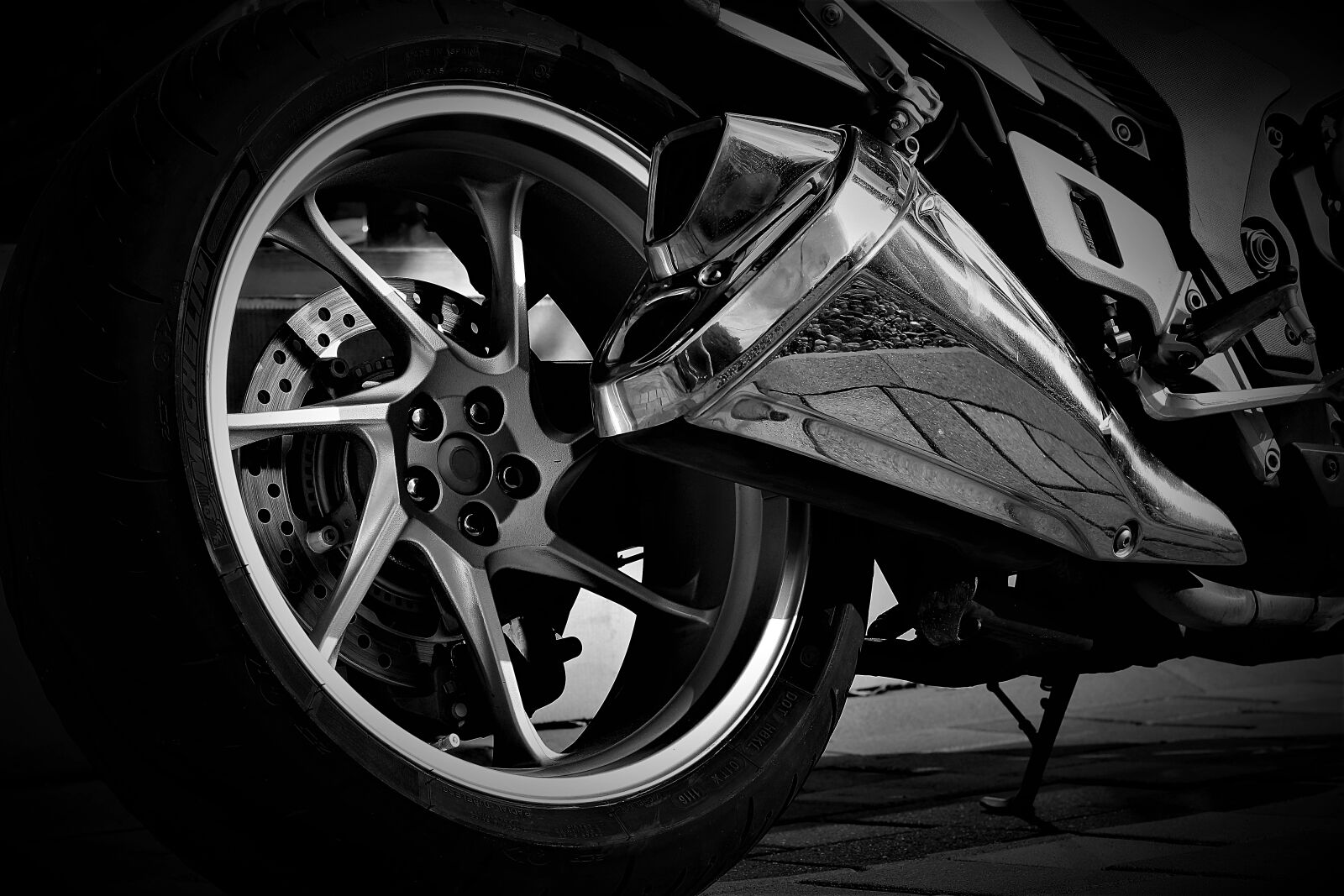 Nikon 1 J5 sample photo. Engine, honda, vfr1200 photography