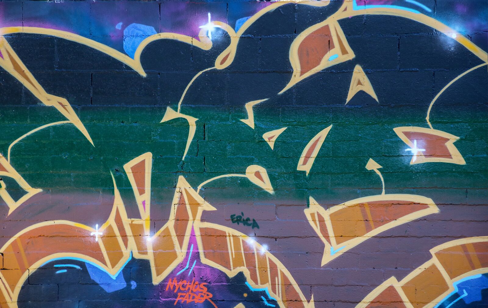 Canon TS-E 90mm F2.8 Tilt-Shift sample photo. Background, graffiti, abstract photography