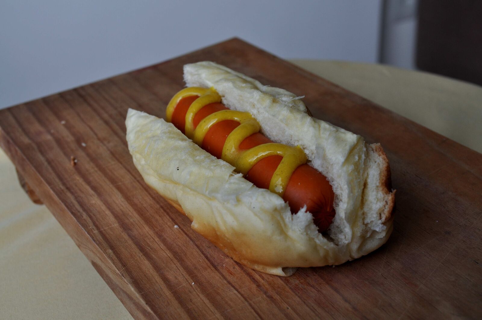 Nikon D5000 sample photo. Sandwich, sausage, mustard, salt photography