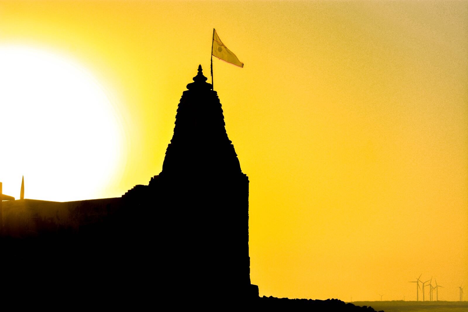 Nikon D5200 sample photo. India, temple, temple flag photography