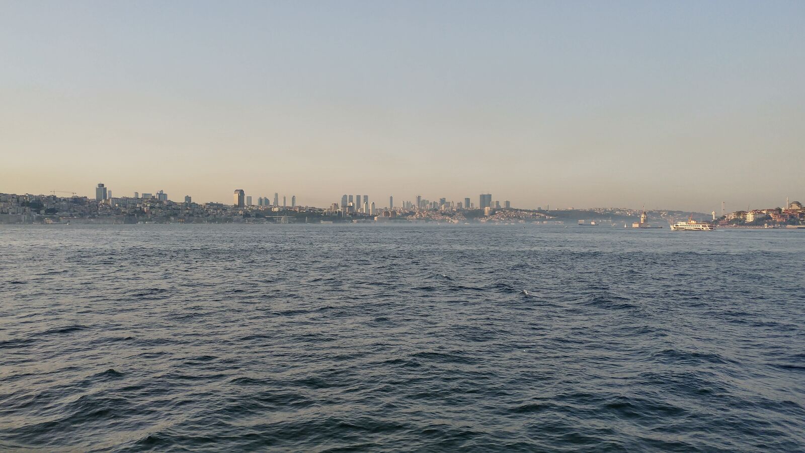 LG G5 sample photo. Ship, watercraft, water, city photography