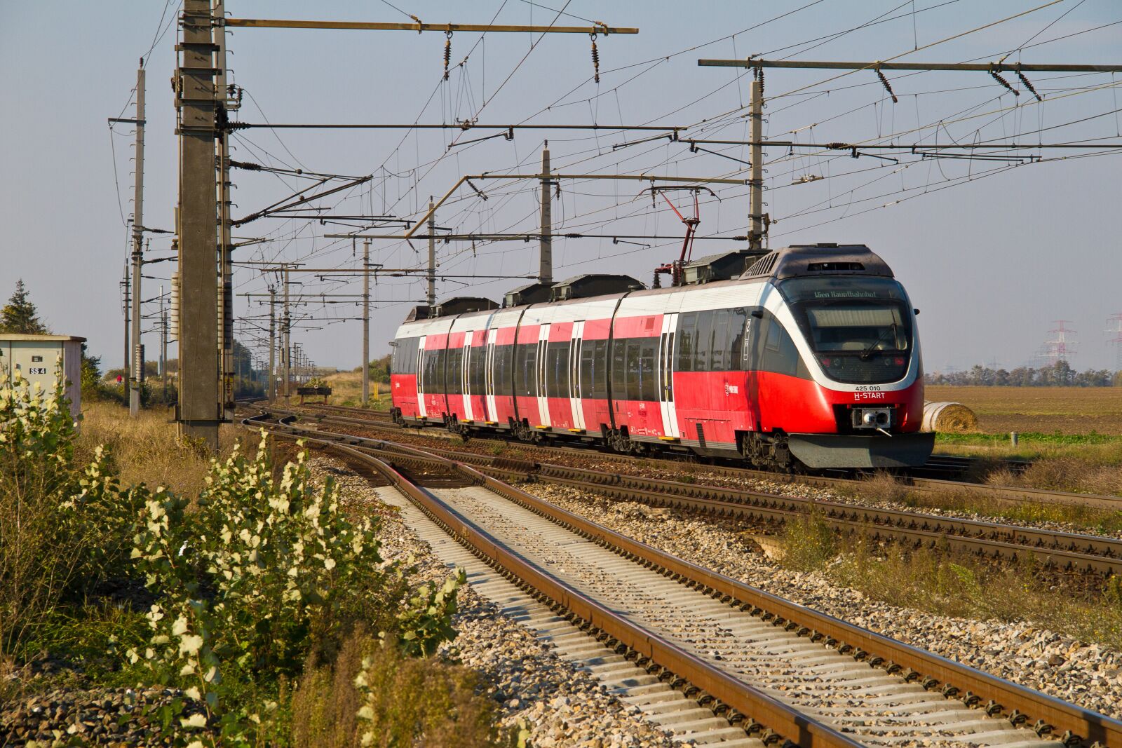 Canon EOS 7D sample photo. Railway, locomotive, rail- cars photography