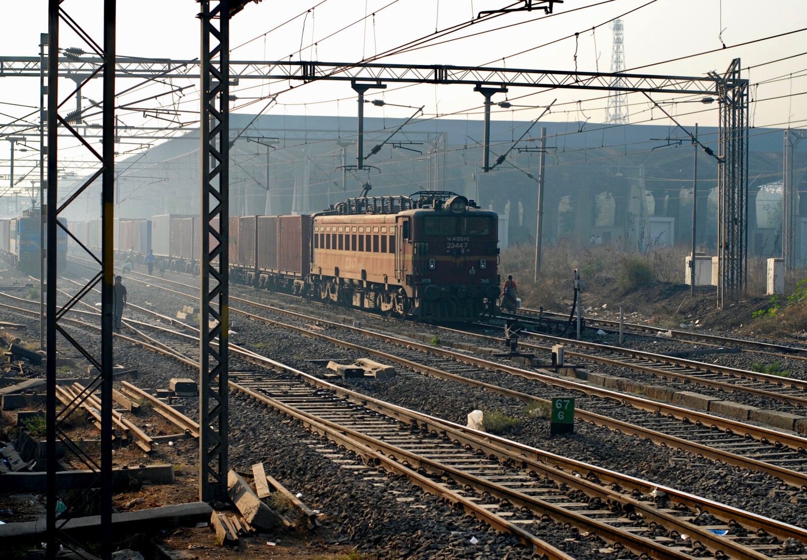 Nikon D200 sample photo. Train, railway, traffic photography