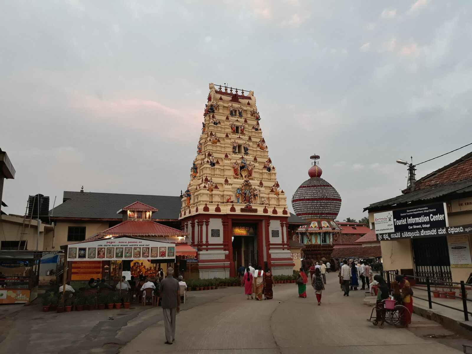 Samsung Galaxy J7 Pro sample photo. Hinduism, temple, krishna photography