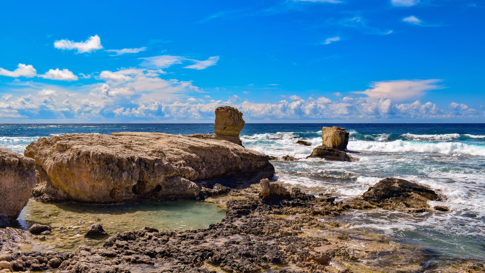 Nikon D3300 sample photo. Beach, rocks, sea photography