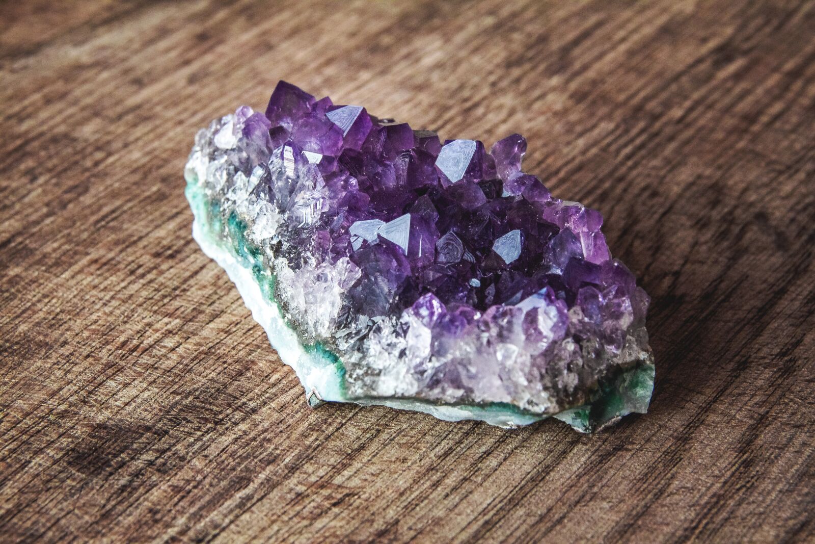 Canon EOS 60D sample photo. Crystal, amethyst, natural photography