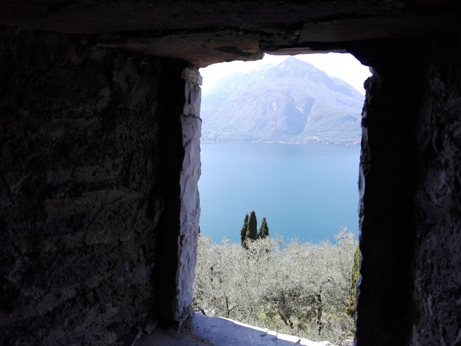 HUAWEI Y6II sample photo. Lake, castle, landscape photography