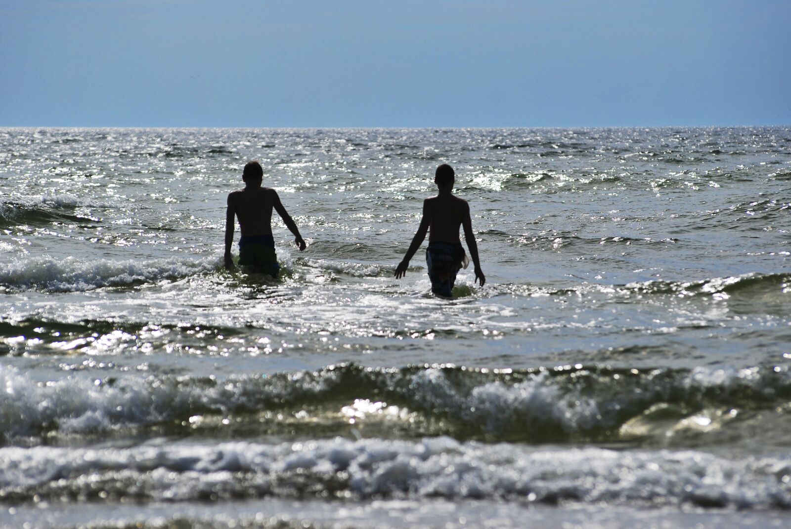 Nikon D60 sample photo. Sea, silhouette, people photography