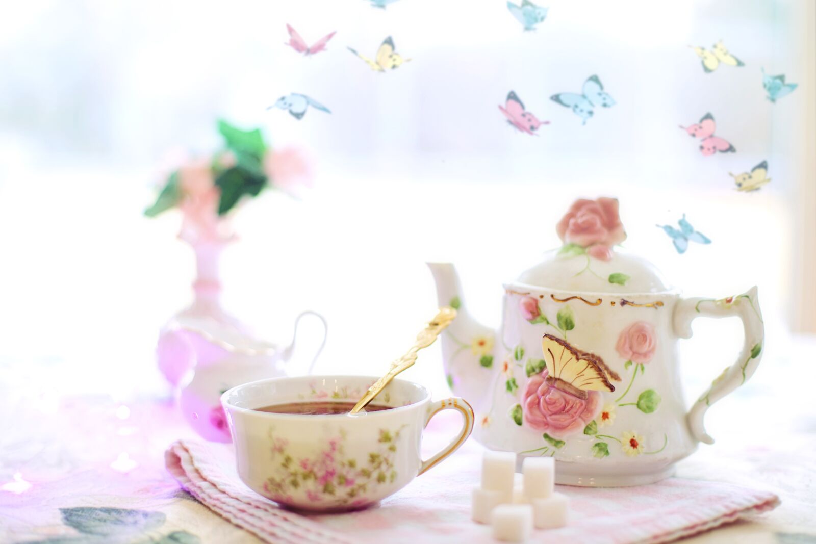 Canon EF 50mm F1.4 USM sample photo. Tea, tea pot, tea photography