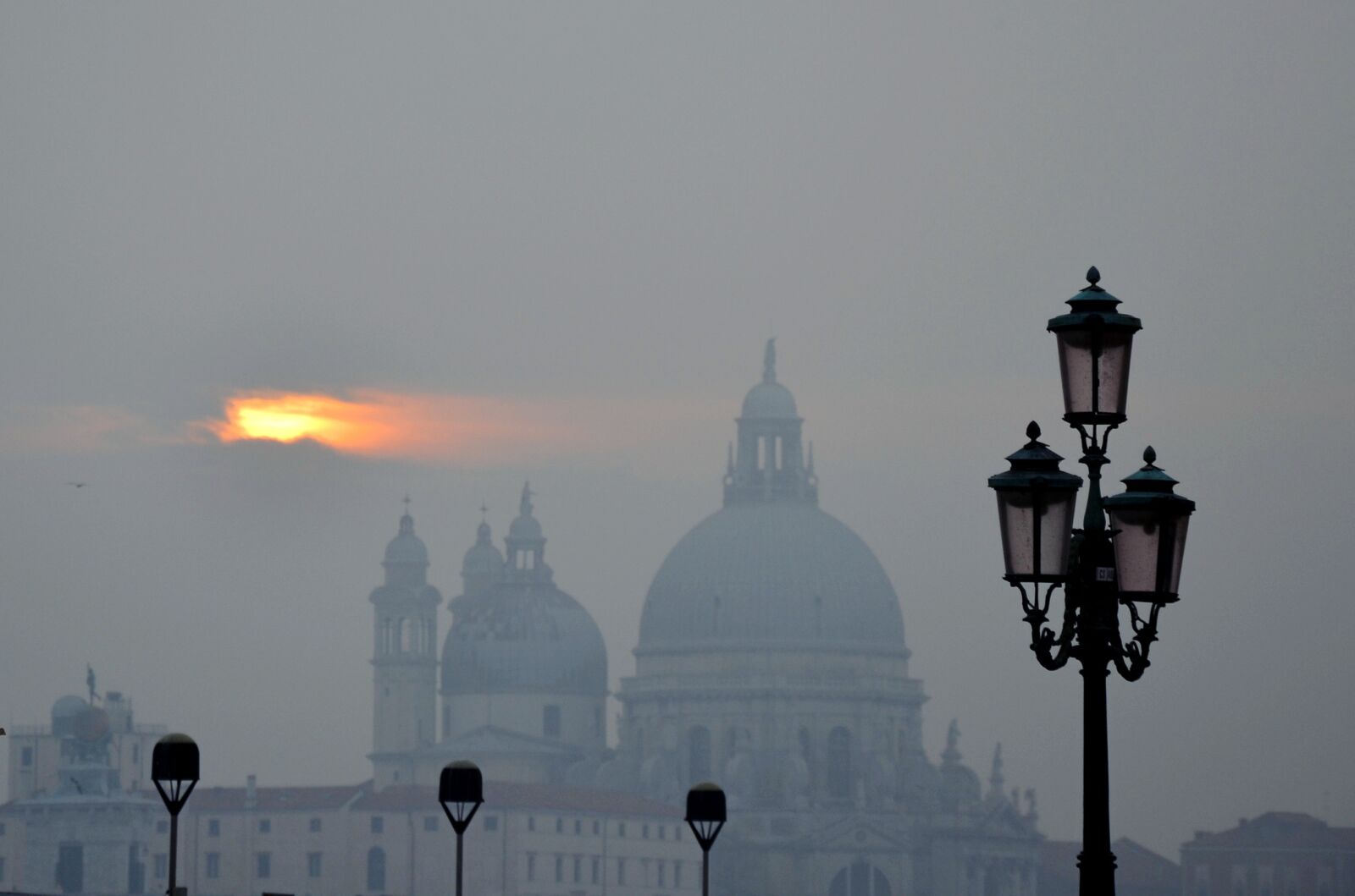 Nikon D5100 sample photo. Sunset, architecture, travel photography