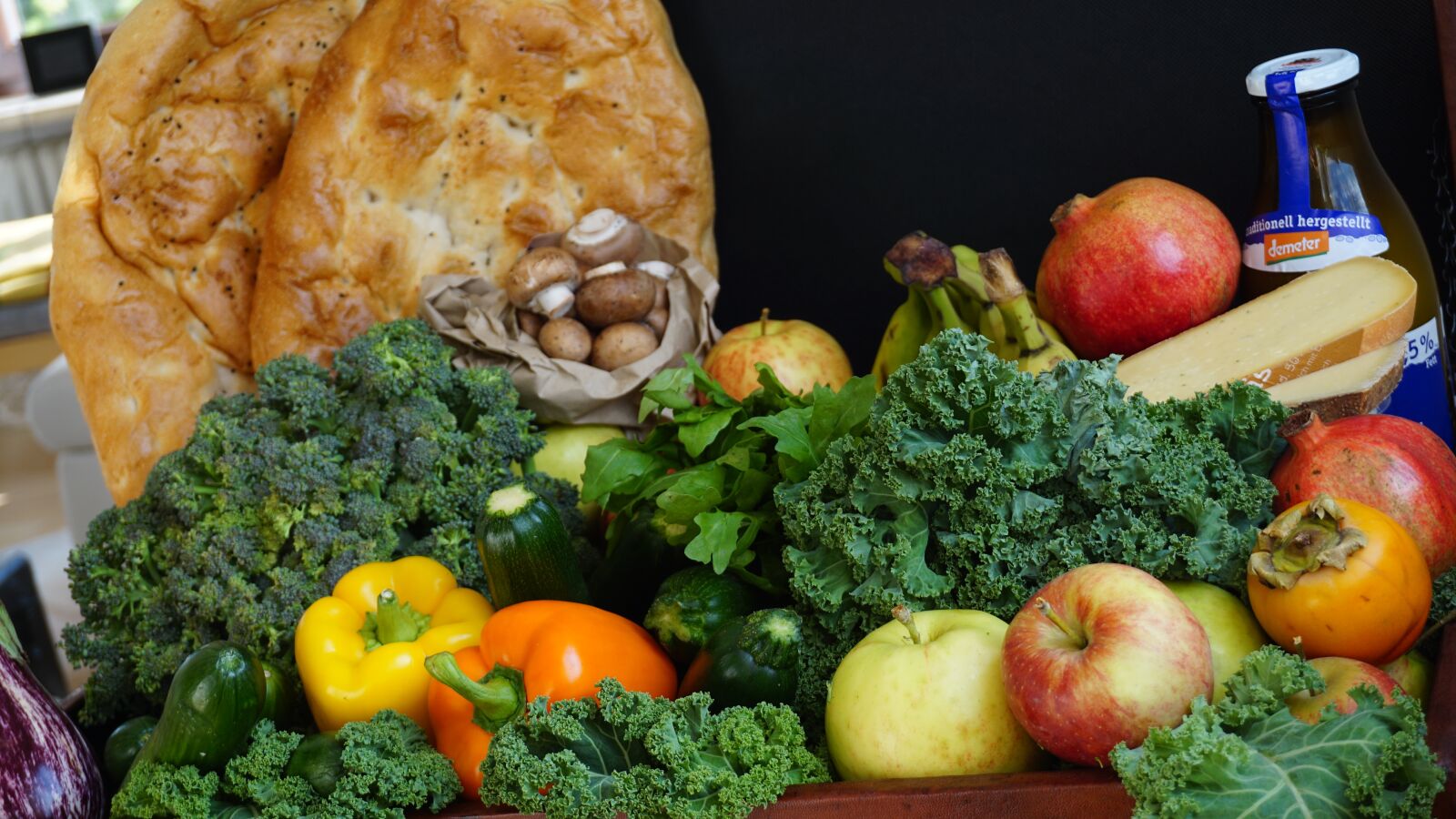Sony a6000 sample photo. Fruits, vegetables, market photography