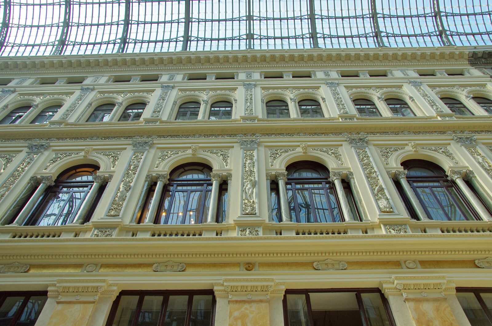 Pentax K-5 sample photo. Italy, naples, galleria umberto photography