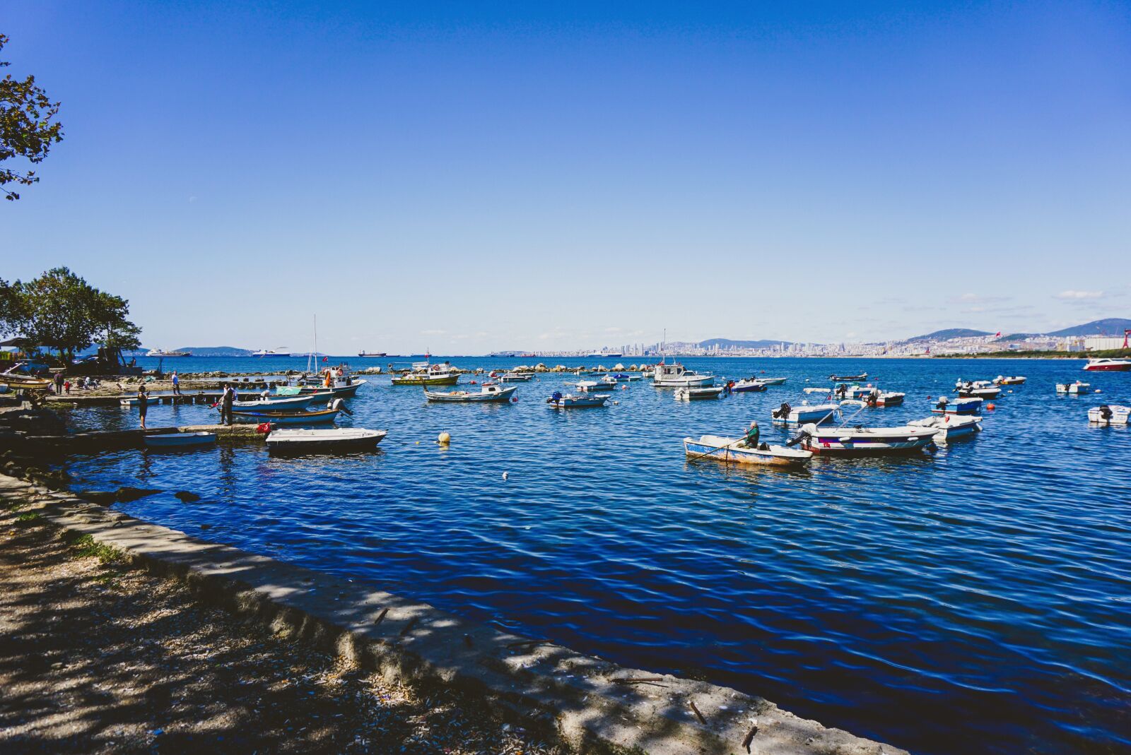 Sony a6000 sample photo. Sea, boat, blue photography