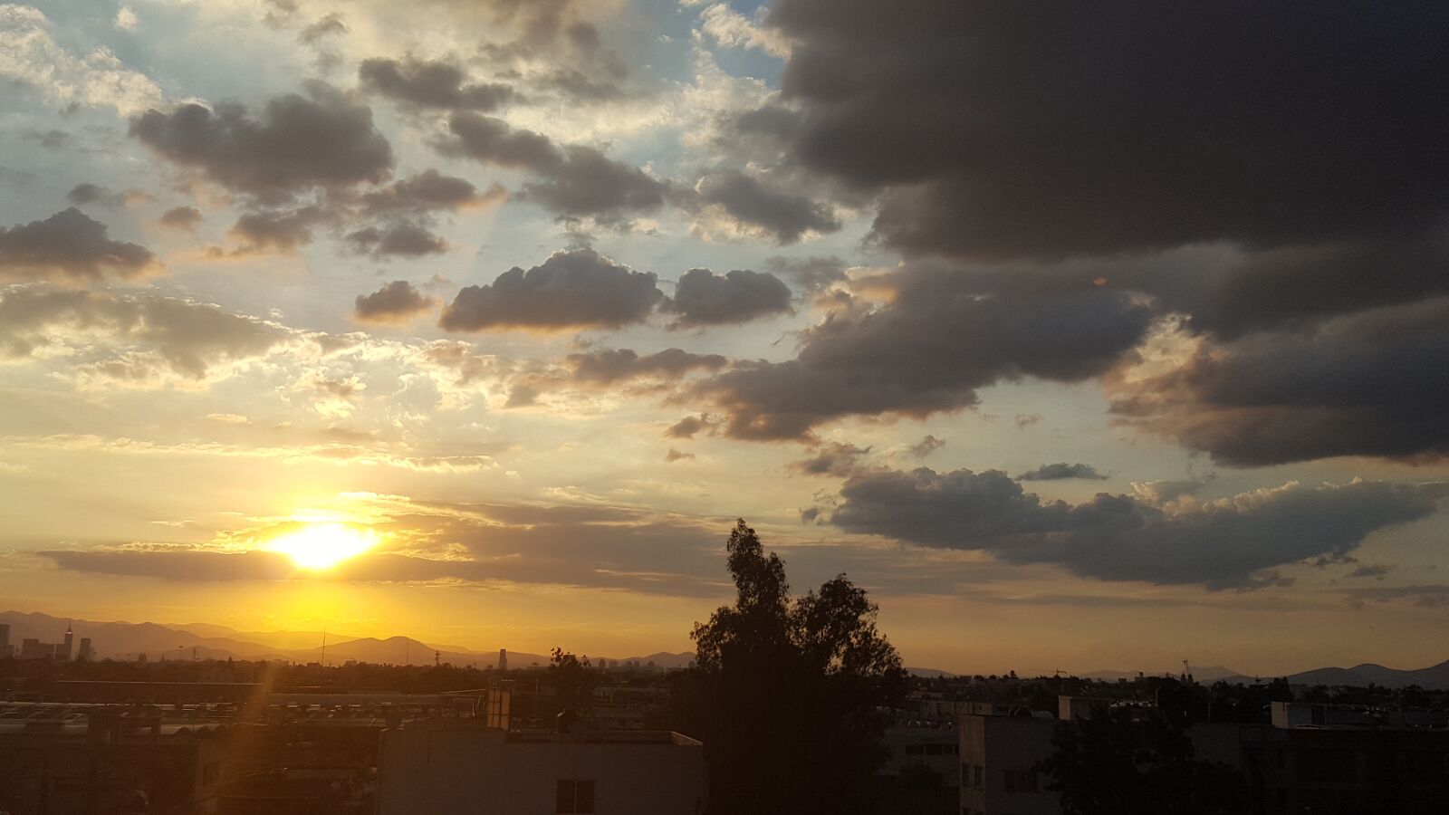 Samsung Galaxy S6 sample photo. Cloudy, obscure, dusk photography