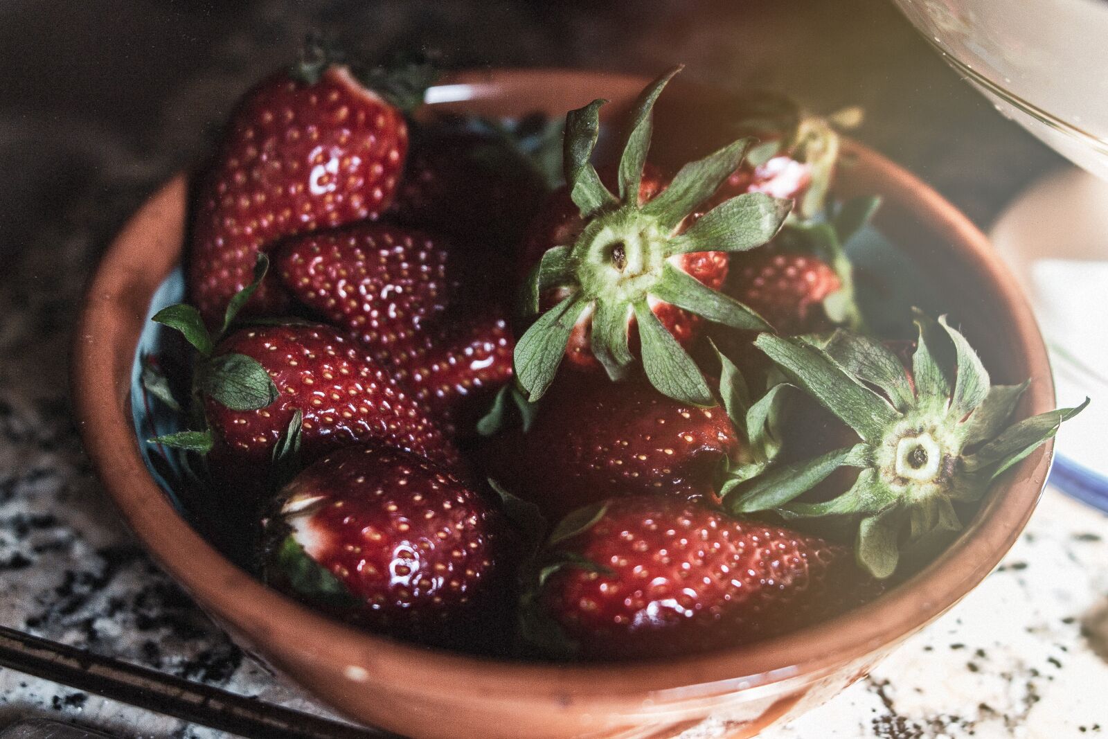 Canon EOS 650D (EOS Rebel T4i / EOS Kiss X6i) sample photo. Strawberries, fruit, red photography