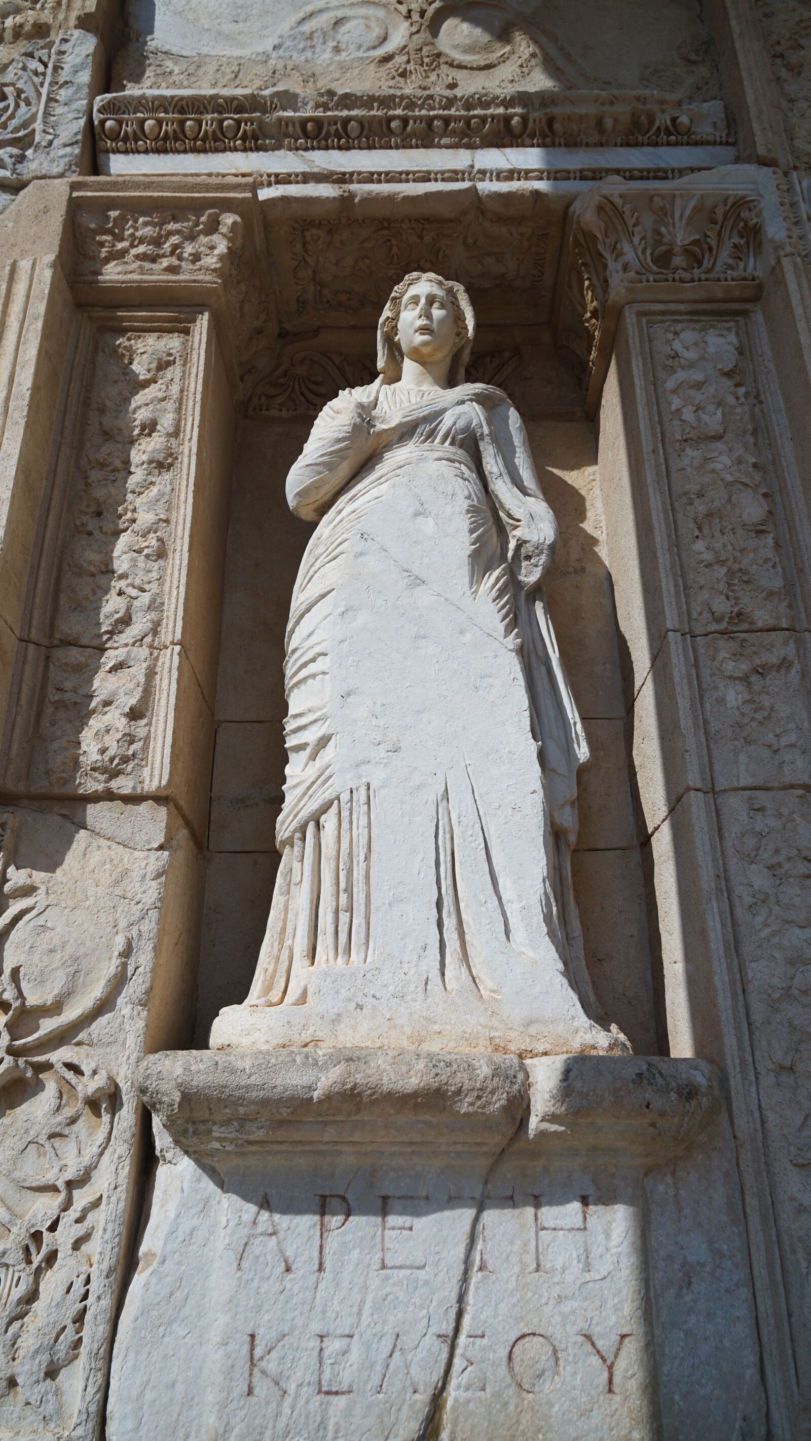 Sony a6000 + Sony Vario-Tessar T* E 16-70mm F4 ZA OSS sample photo. Hilt, turkey, statue photography